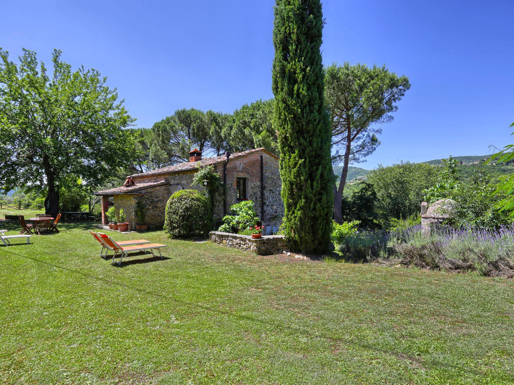 Foto 17 - Casa con 2 camere da letto a Bucine con piscina privata e giardino