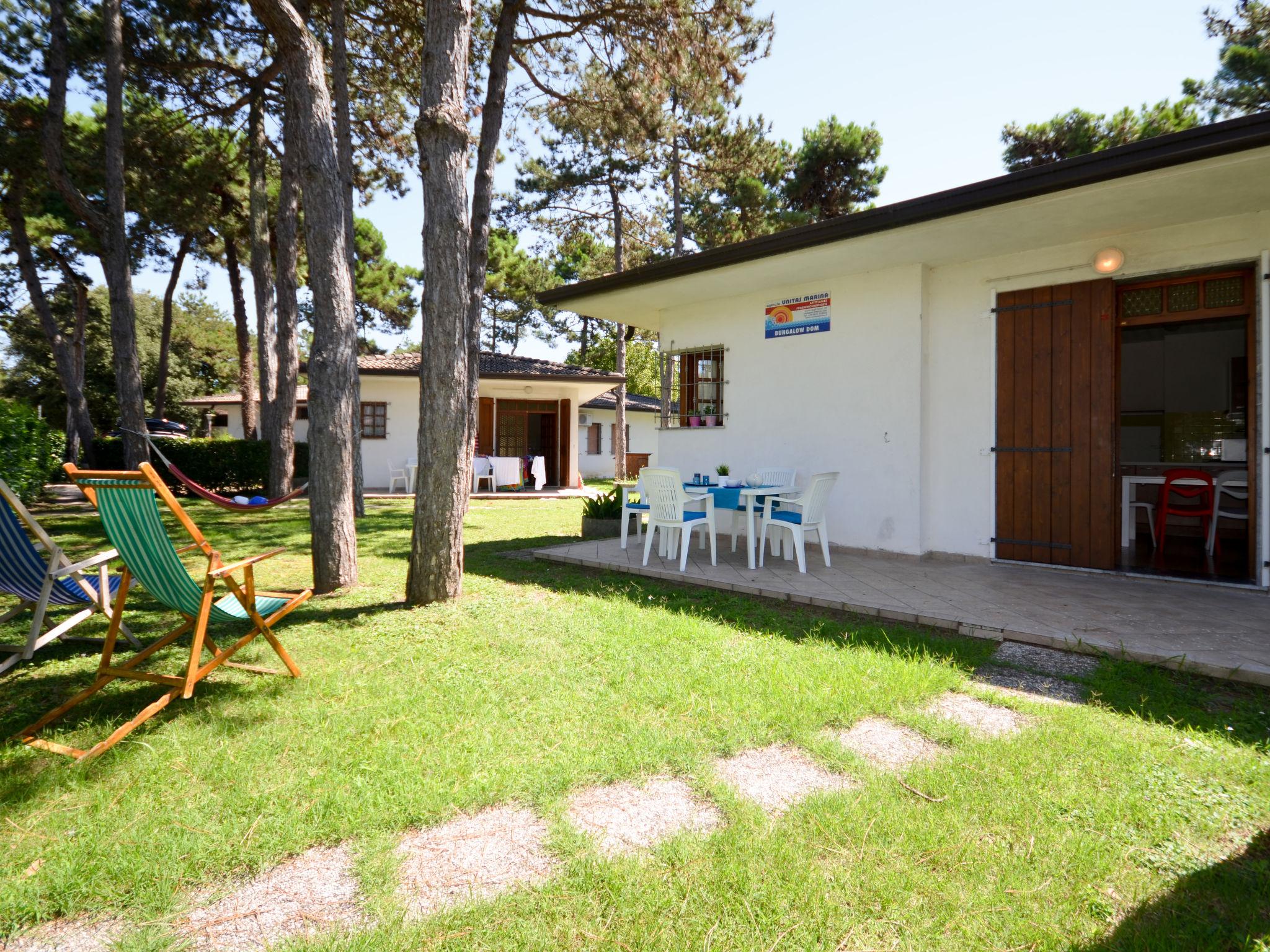 Foto 2 - Casa de 3 quartos em Lignano Sabbiadoro com terraço e vistas do mar