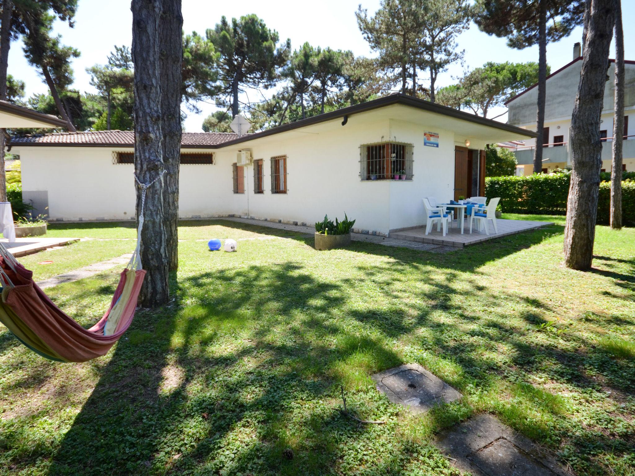 Foto 1 - Casa con 3 camere da letto a Lignano Sabbiadoro con terrazza e vista mare