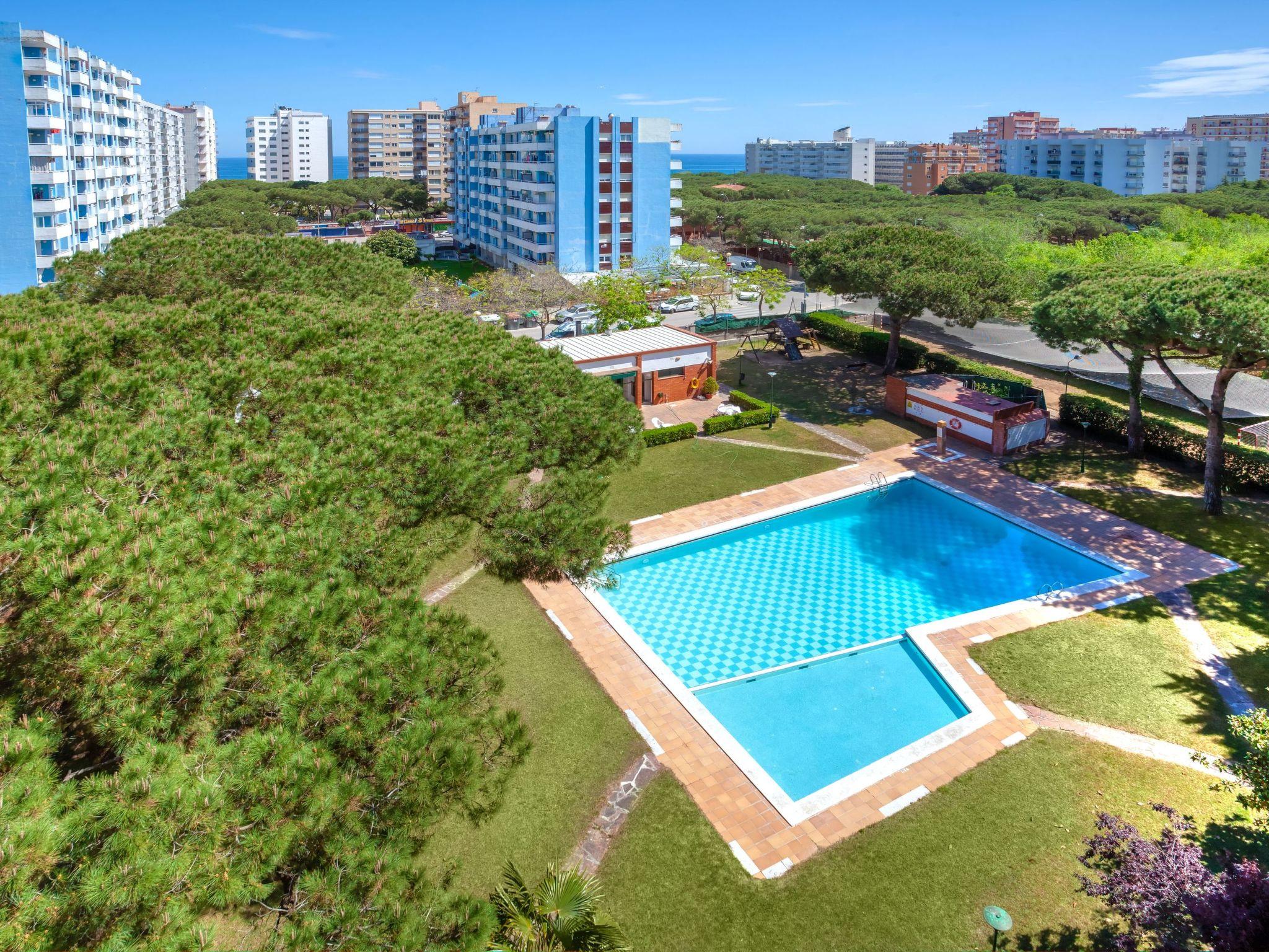 Photo 13 - Appartement de 2 chambres à Blanes avec piscine et jardin