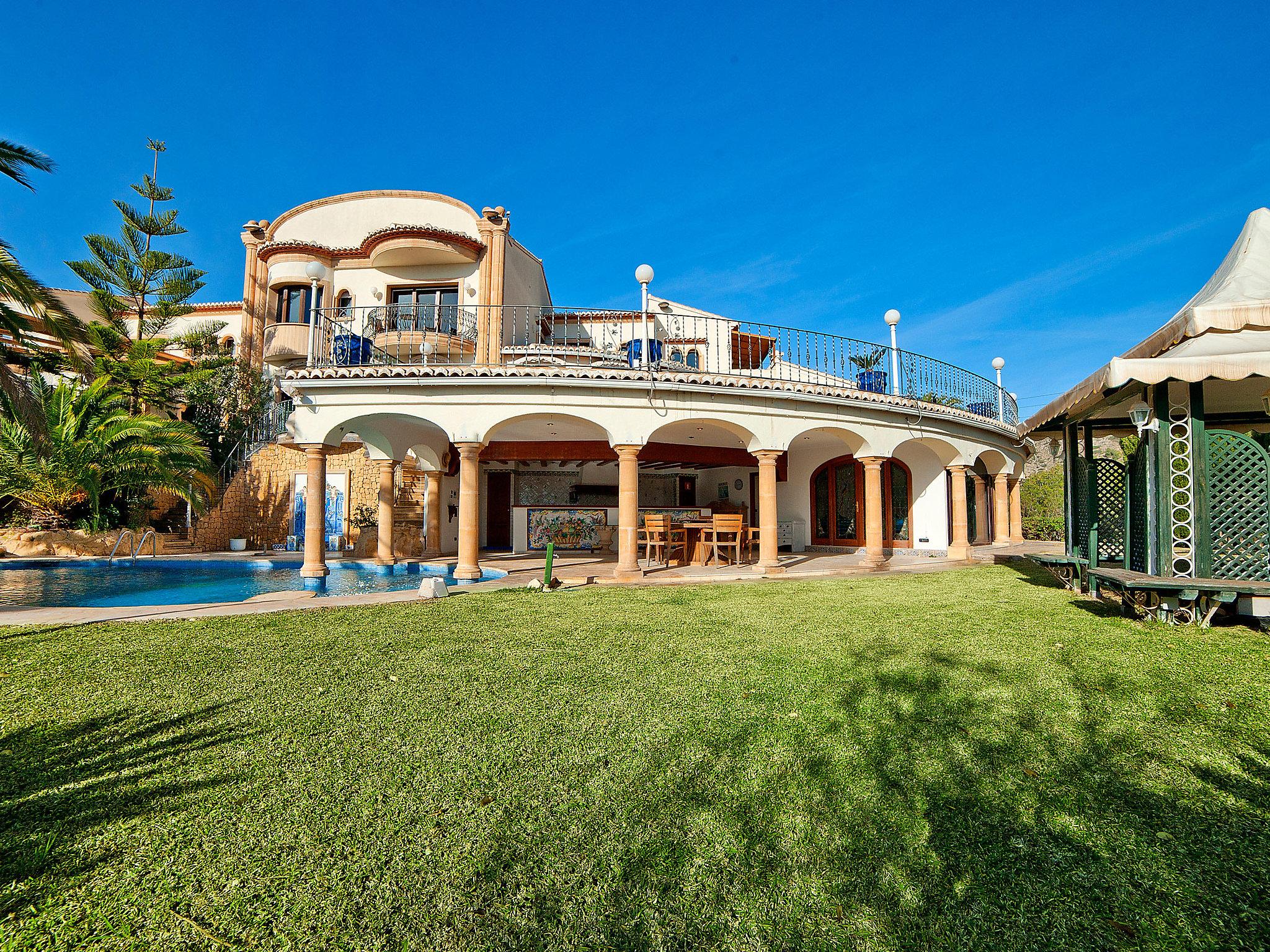 Foto 37 - Casa con 5 camere da letto a Jávea con piscina privata e giardino