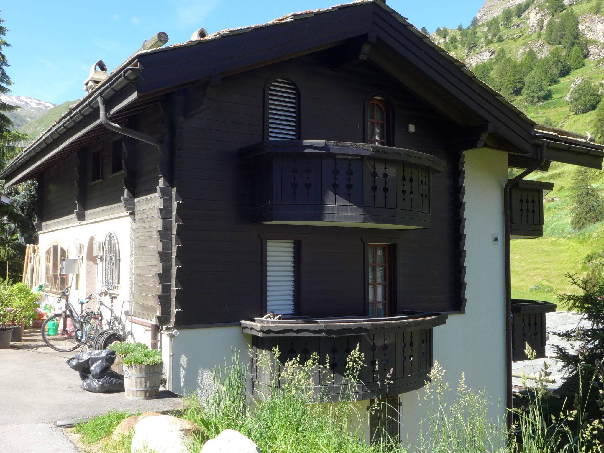 Foto 11 - Apartment mit 1 Schlafzimmer in Zermatt mit blick auf die berge