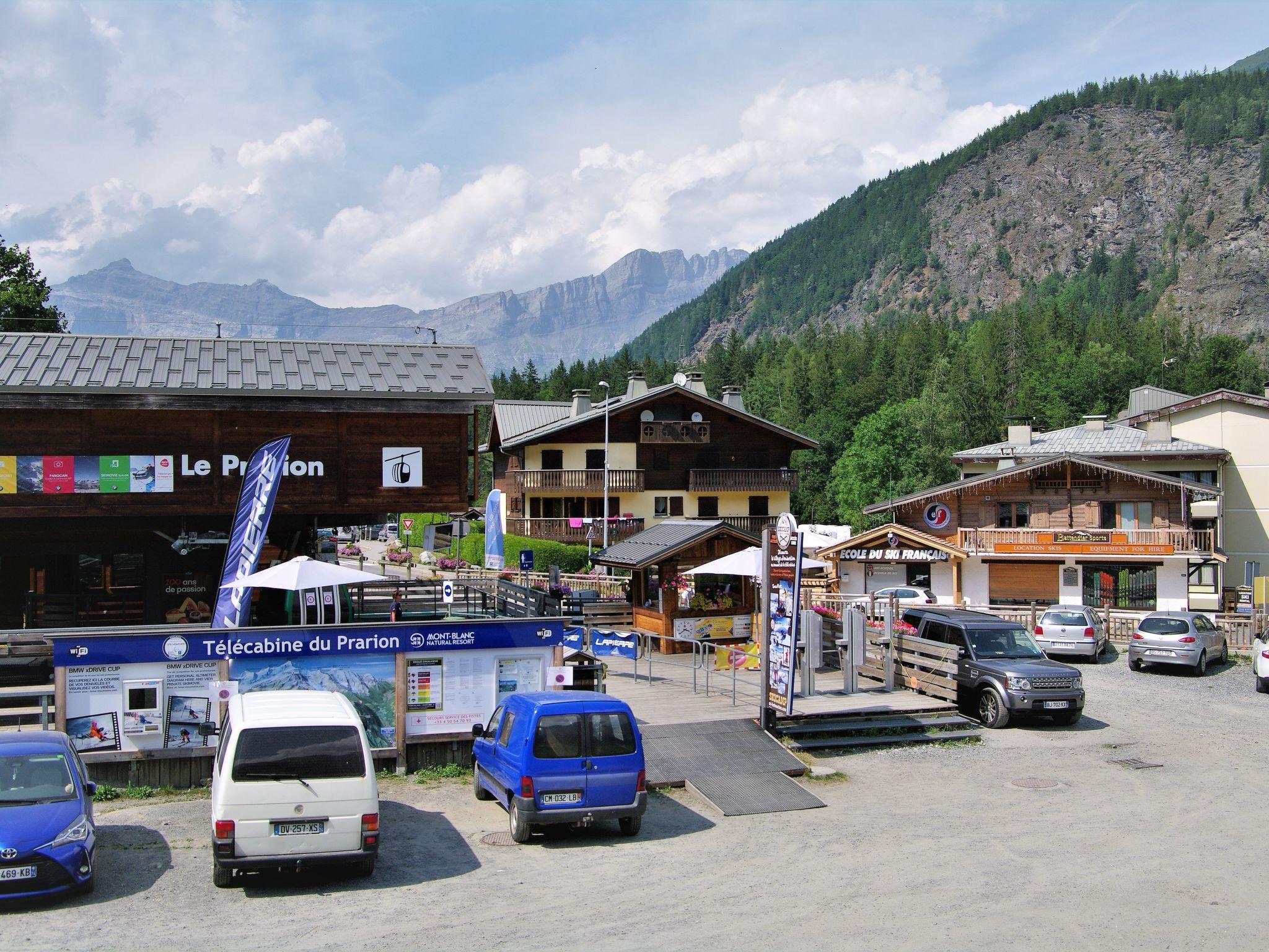 Foto 15 - Appartamento con 2 camere da letto a Les Houches con vista sulle montagne