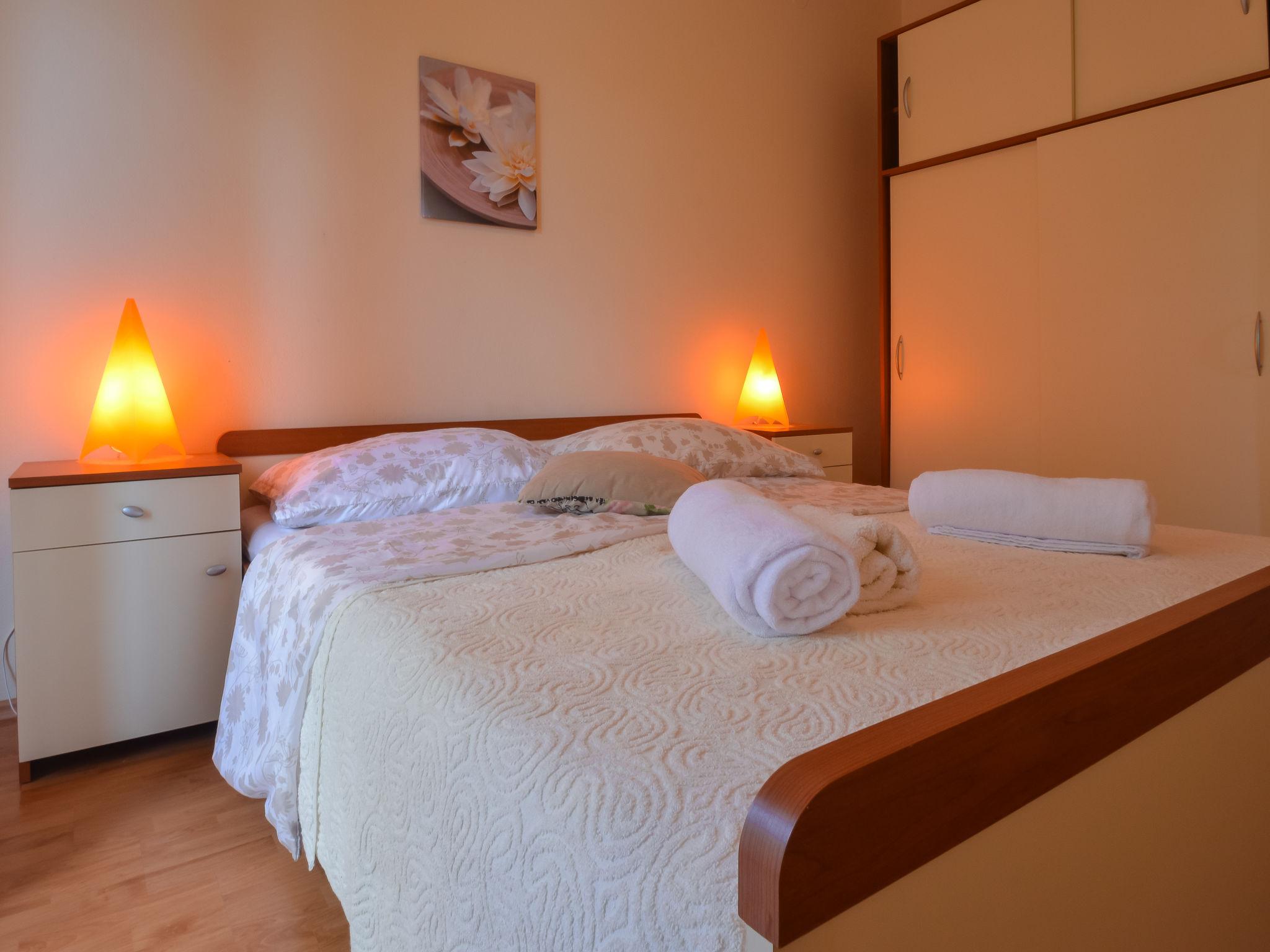 Foto 13 - Apartment mit 1 Schlafzimmer in Obrovac mit blick aufs meer