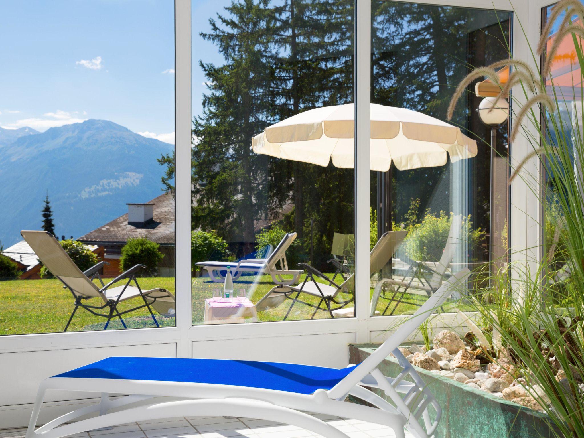 Photo 3 - Appartement en Crans-Montana avec piscine et vues sur la montagne