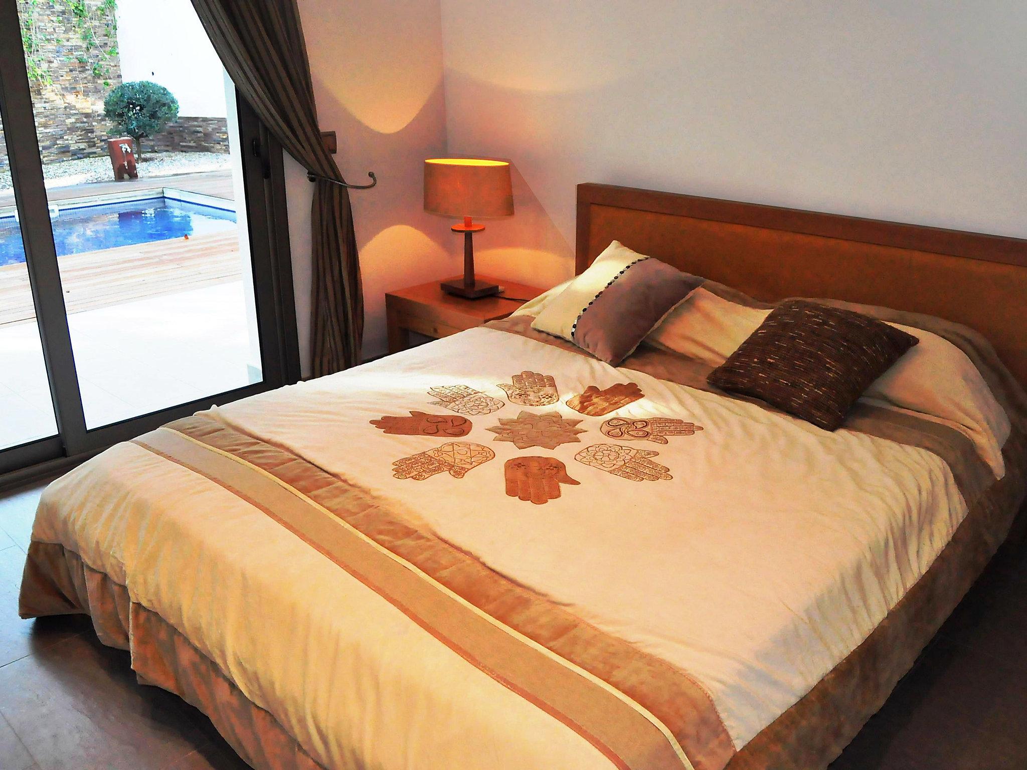 Photo 5 - 4 bedroom House in Lloret de Mar with private pool and sea view