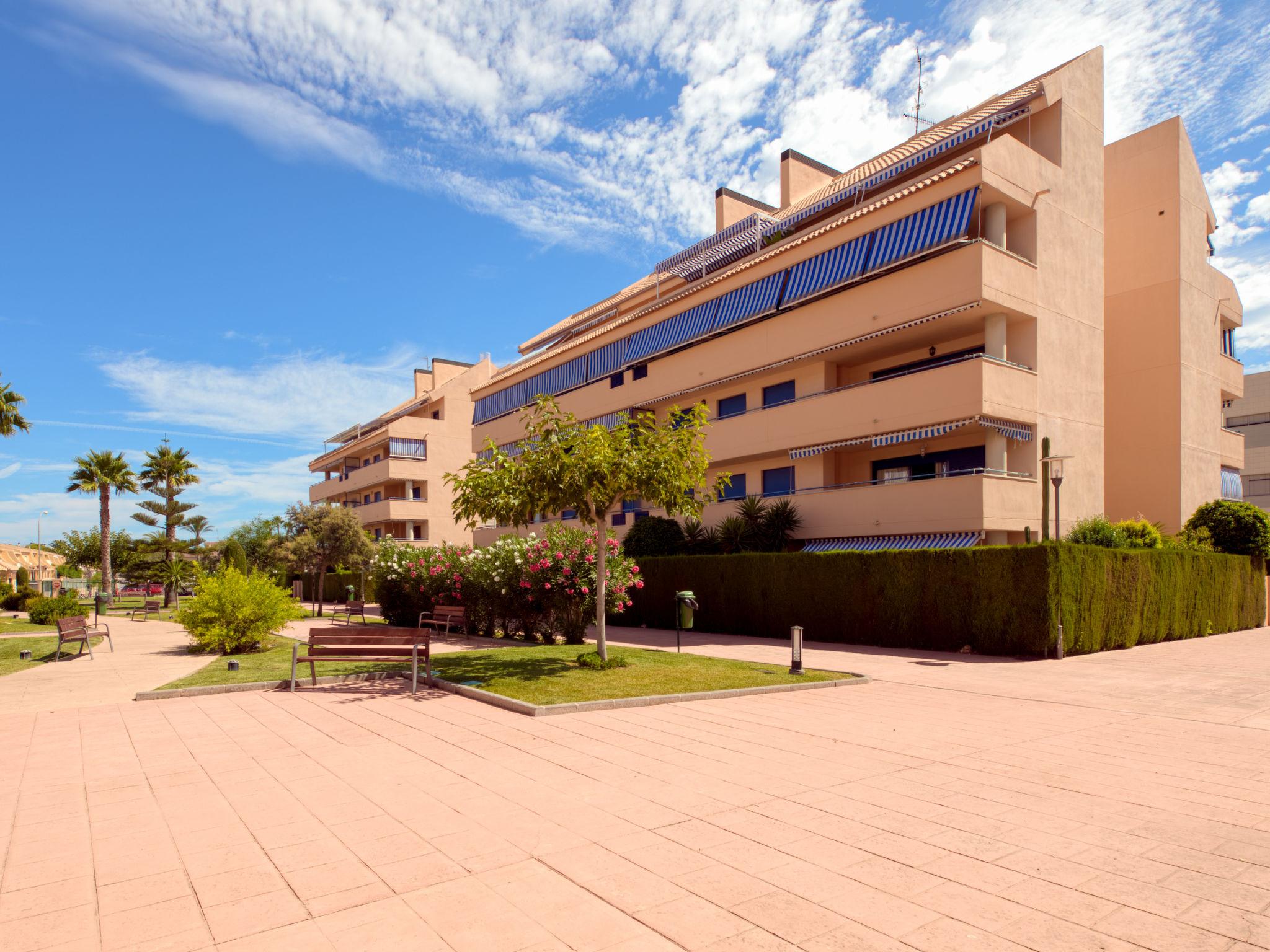 Foto 17 - Appartamento con 2 camere da letto a Dénia con piscina e terrazza