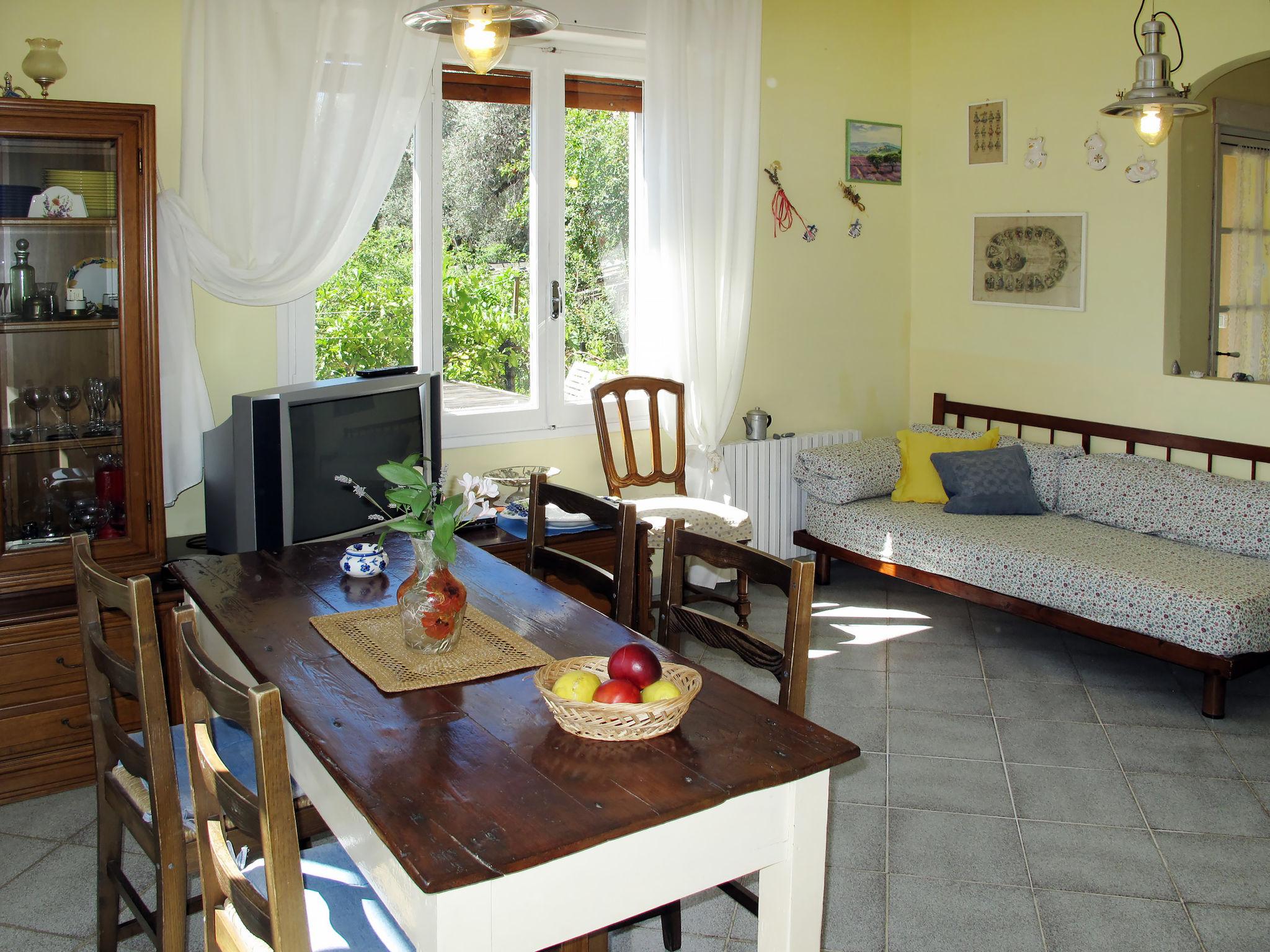 Photo 3 - 2 bedroom Apartment in Costarainera with garden and terrace