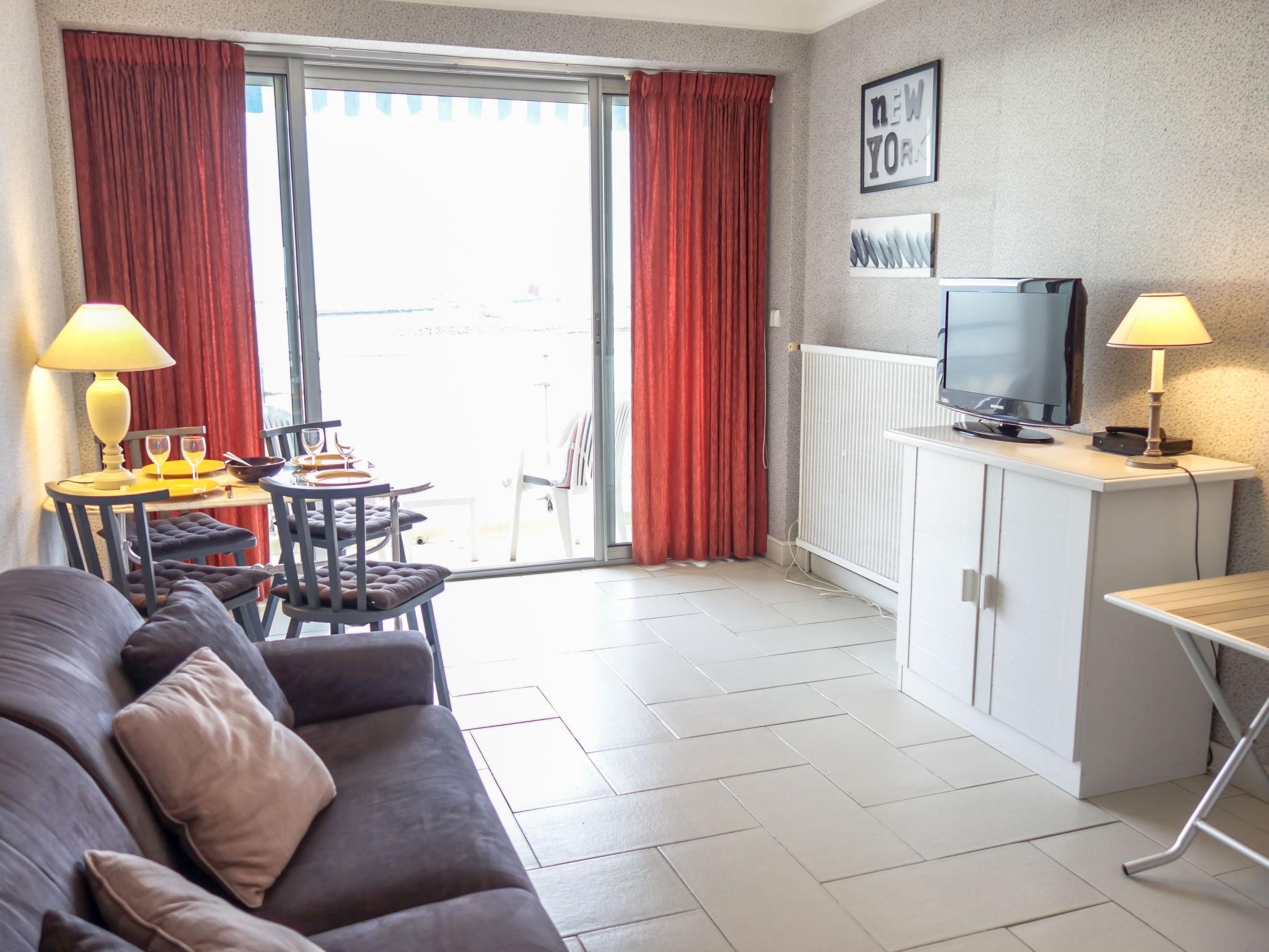 Photo 3 - Appartement de 1 chambre à Royan avec terrasse et vues à la mer