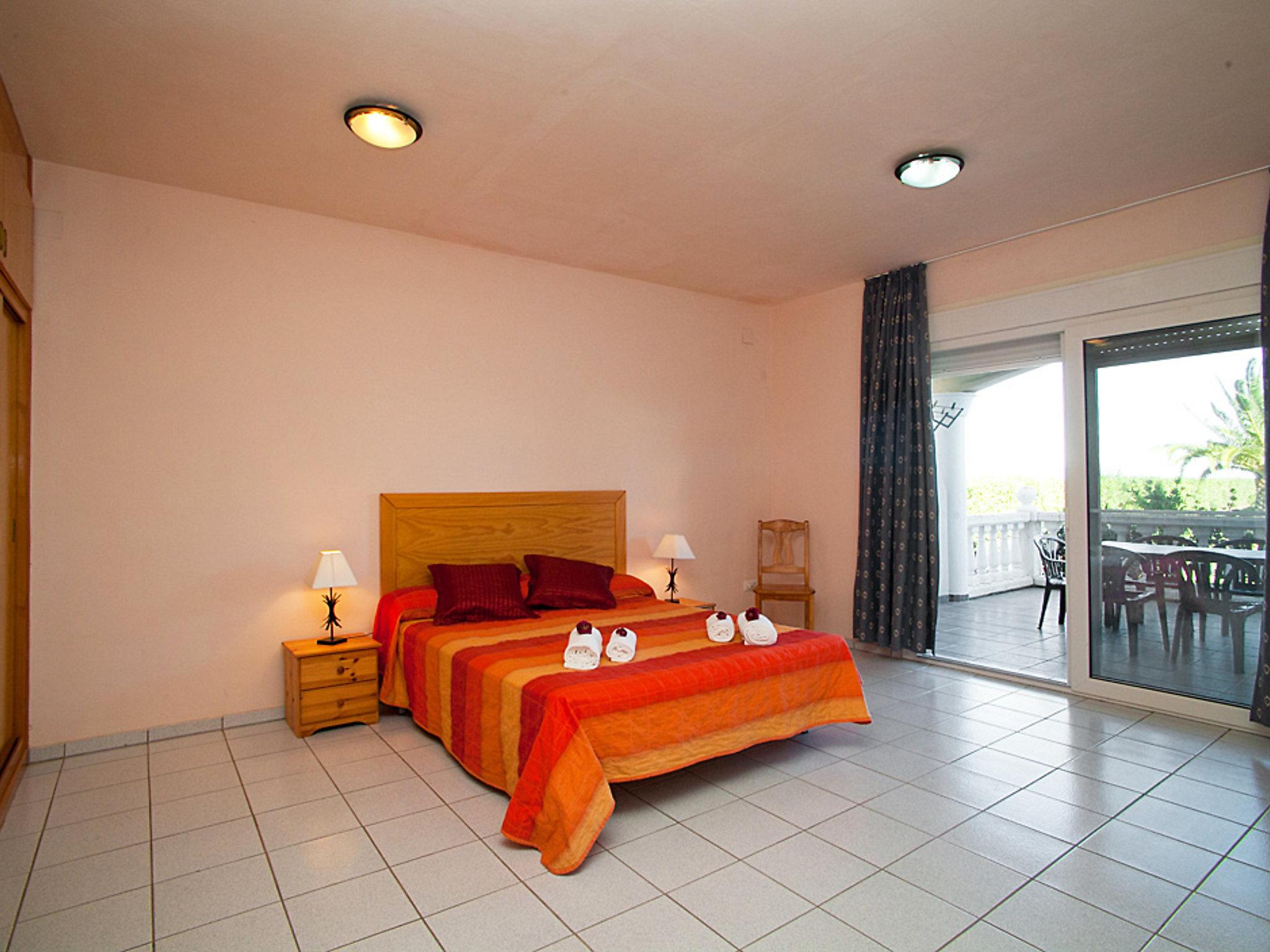 Photo 5 - 3 bedroom Apartment in Deltebre with swimming pool and sea view