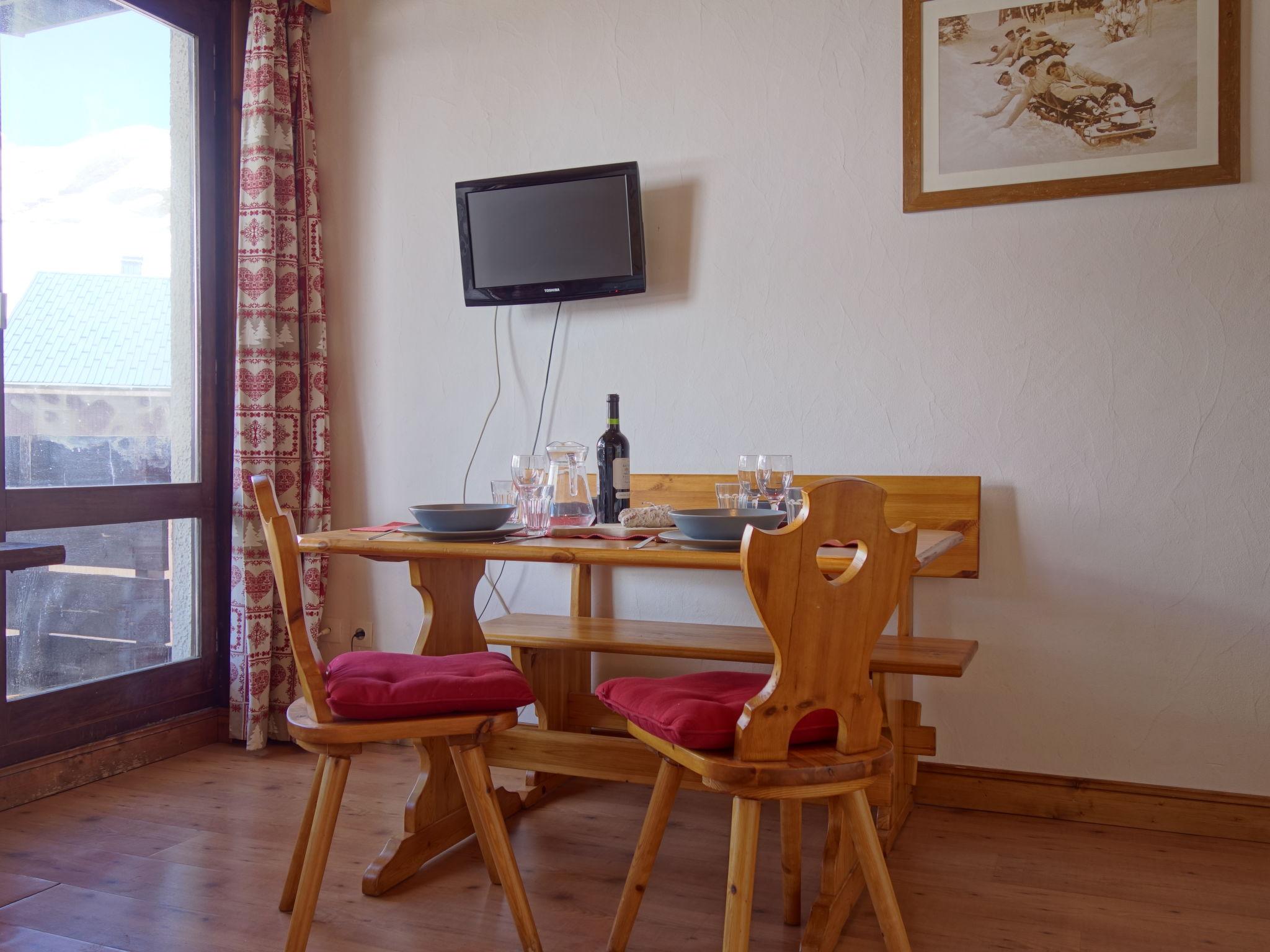 Photo 2 - Apartment in Tignes with mountain view