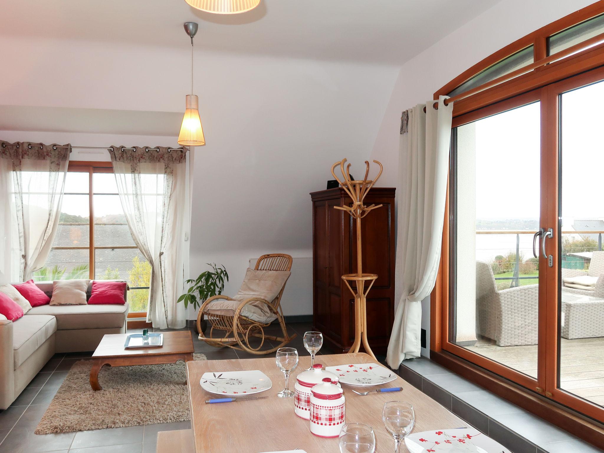 Photo 7 - 2 bedroom Apartment in Saint-Michel-en-Grève with private pool and sea view