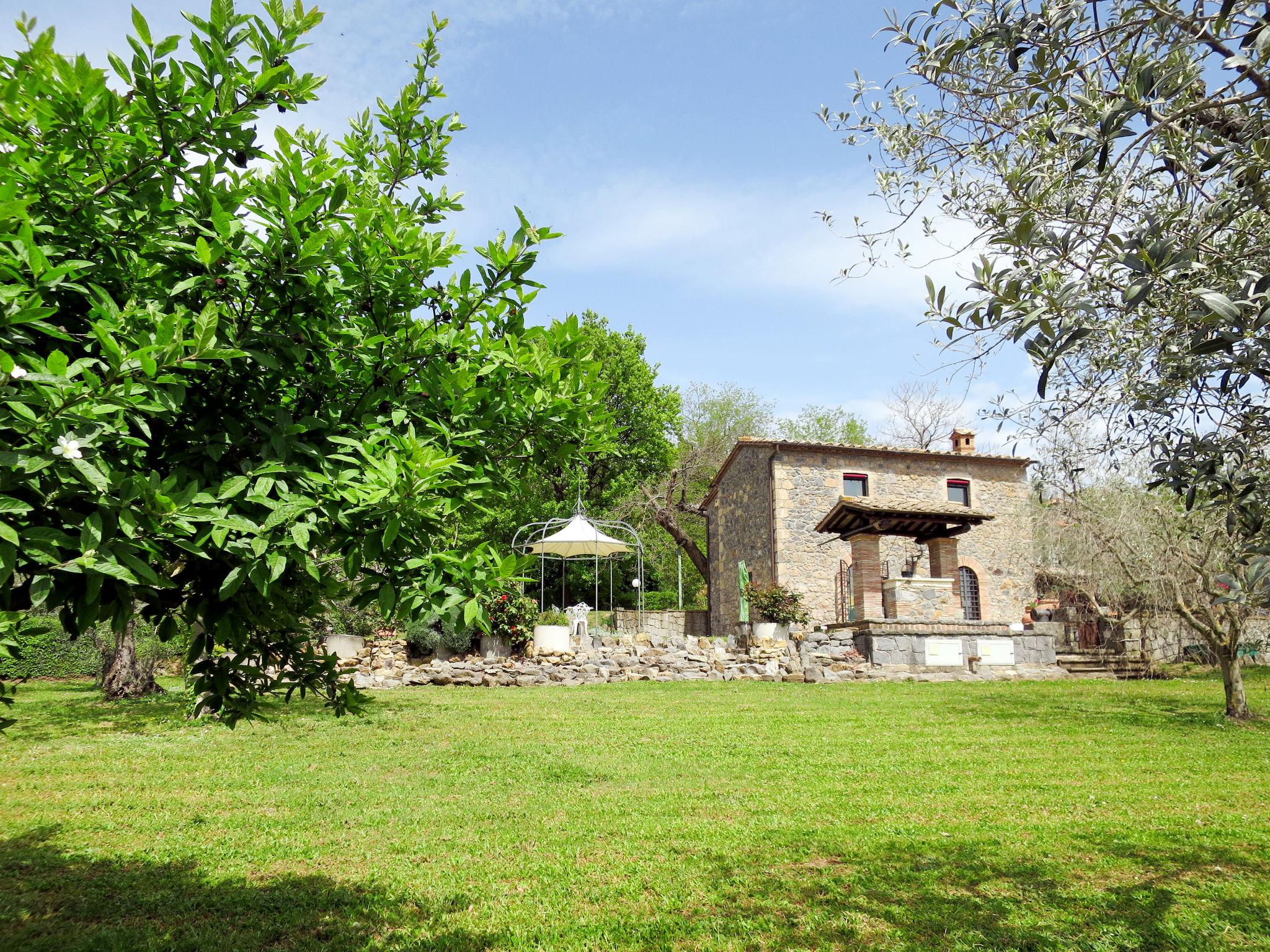 Photo 23 - 2 bedroom House in Bolsena with private pool and garden