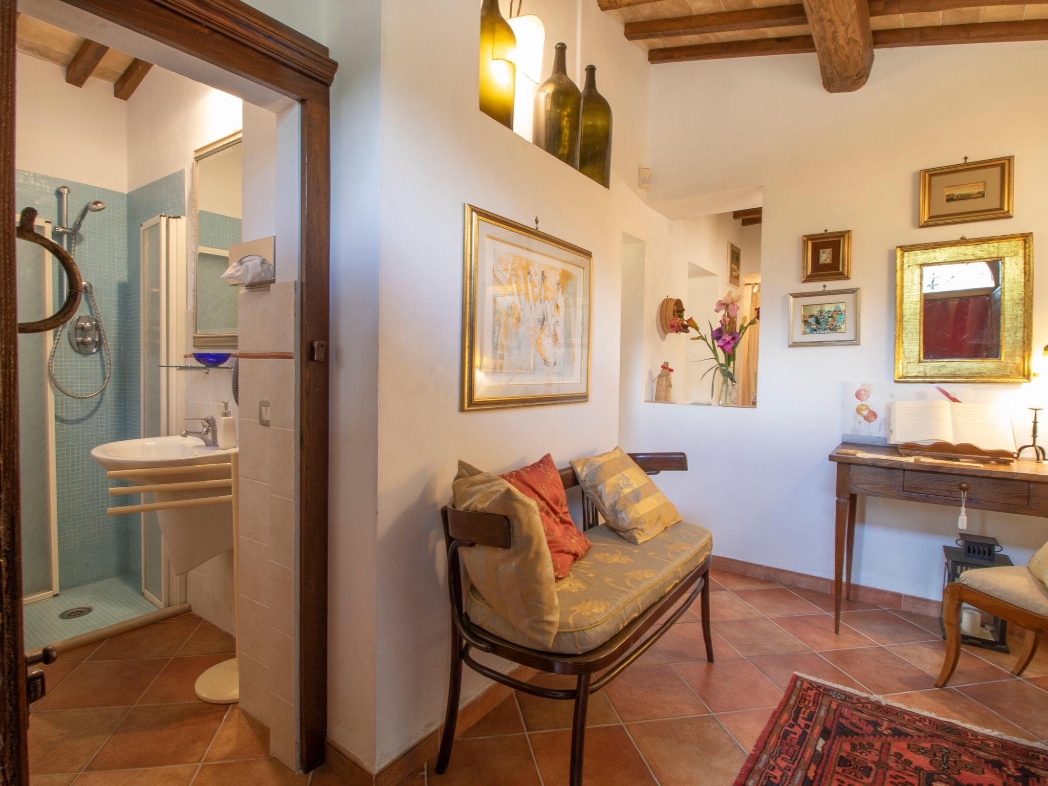 Photo 9 - 2 bedroom House in Bolsena with private pool and garden