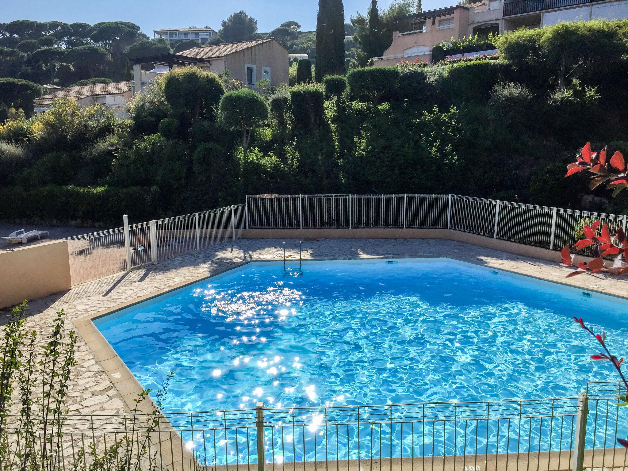 Foto 19 - Apartamento de 1 quarto em Sainte-Maxime com piscina e jardim