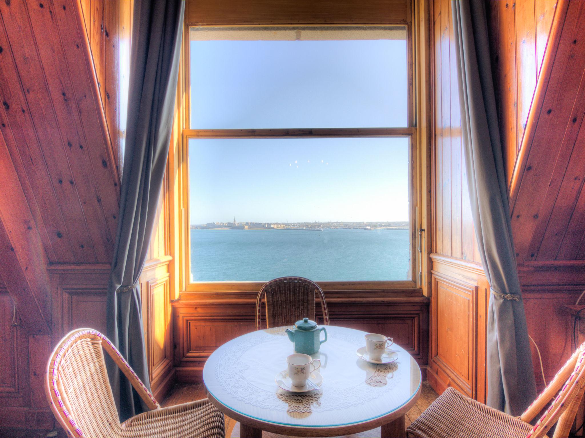 Foto 1 - Apartamento em Dinard com vistas do mar
