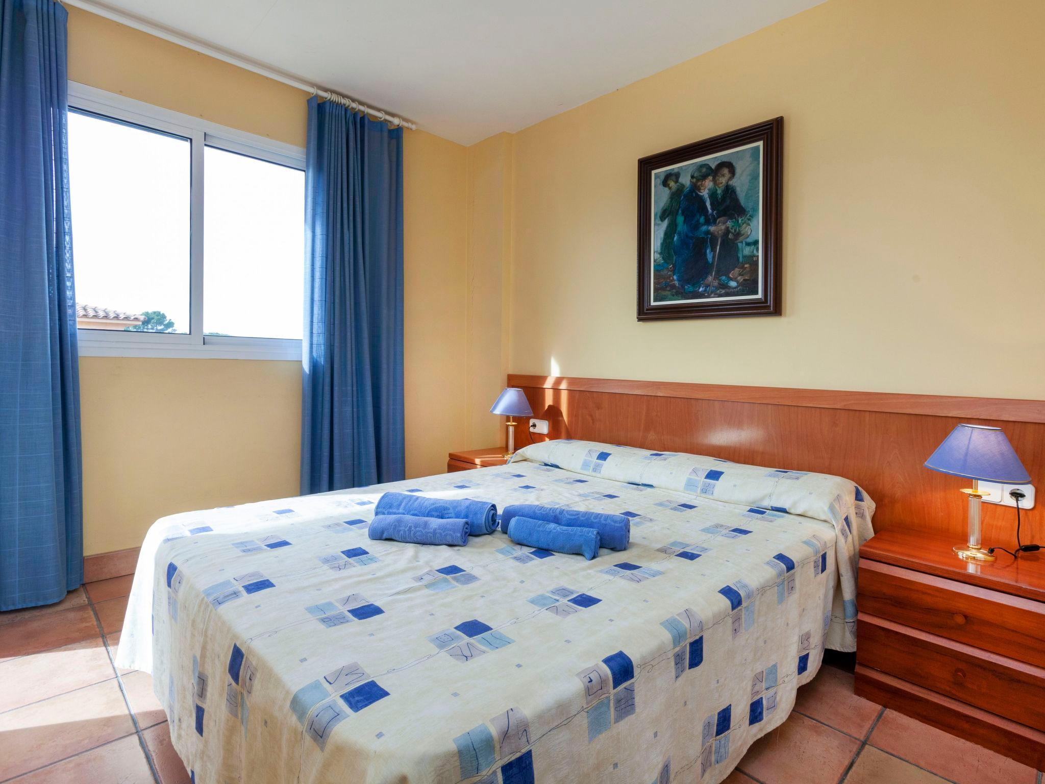 Foto 10 - Appartamento con 2 camere da letto a Pals con piscina e vista mare