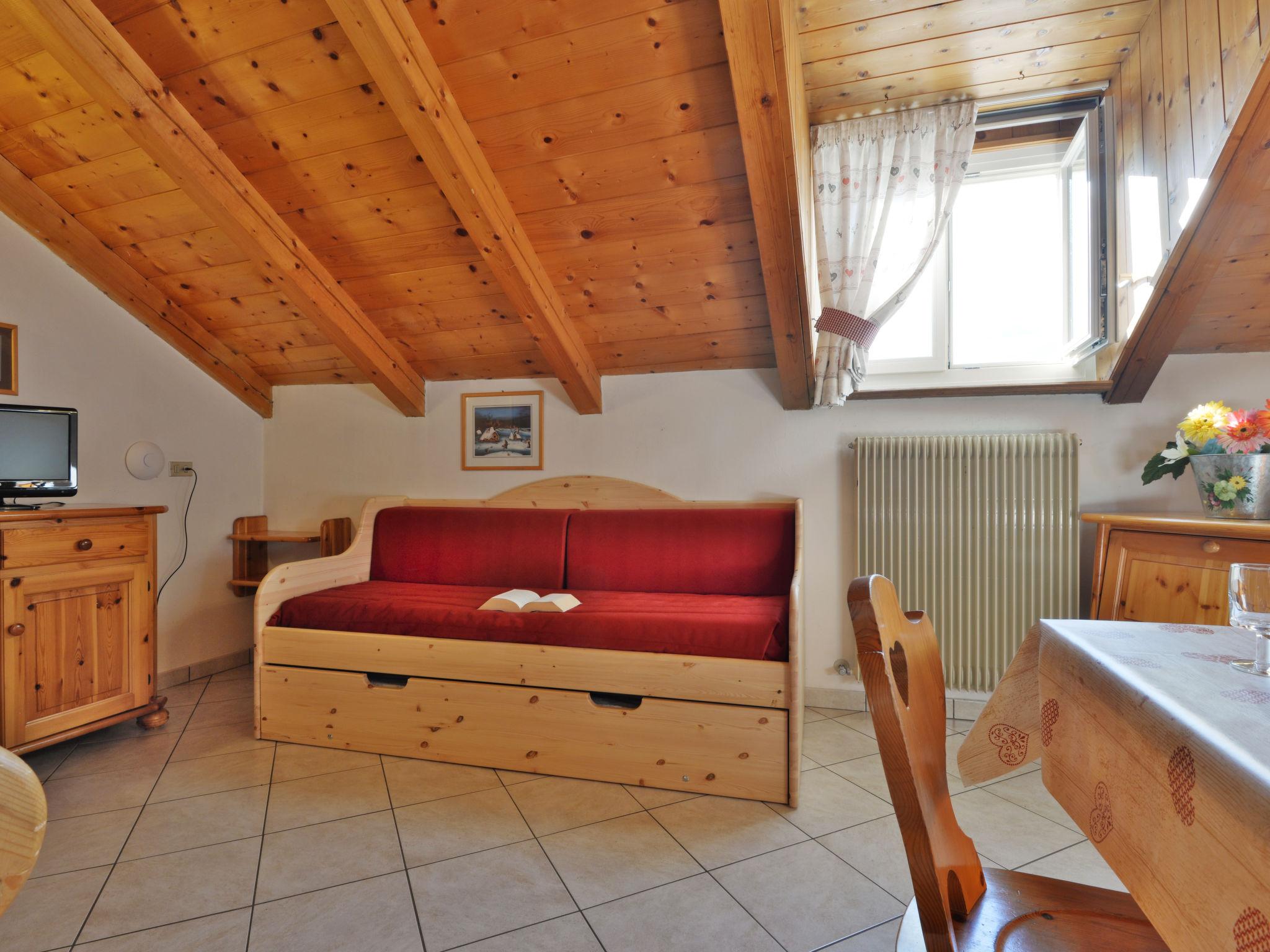 Foto 6 - Apartamento de 1 quarto em Campitello di Fassa com vista para a montanha