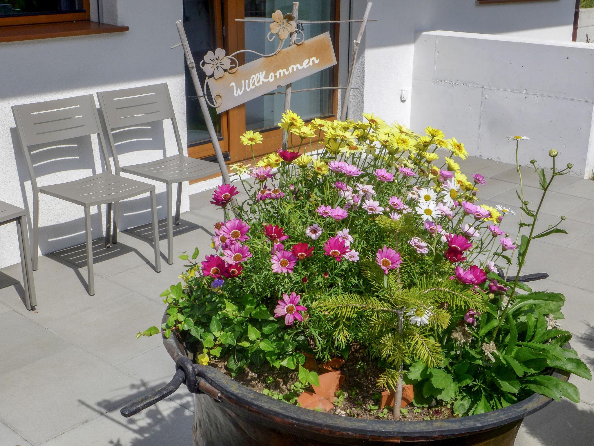 Foto 2 - Appartamento con 2 camere da letto a Grindelwald con giardino e vista sulle montagne