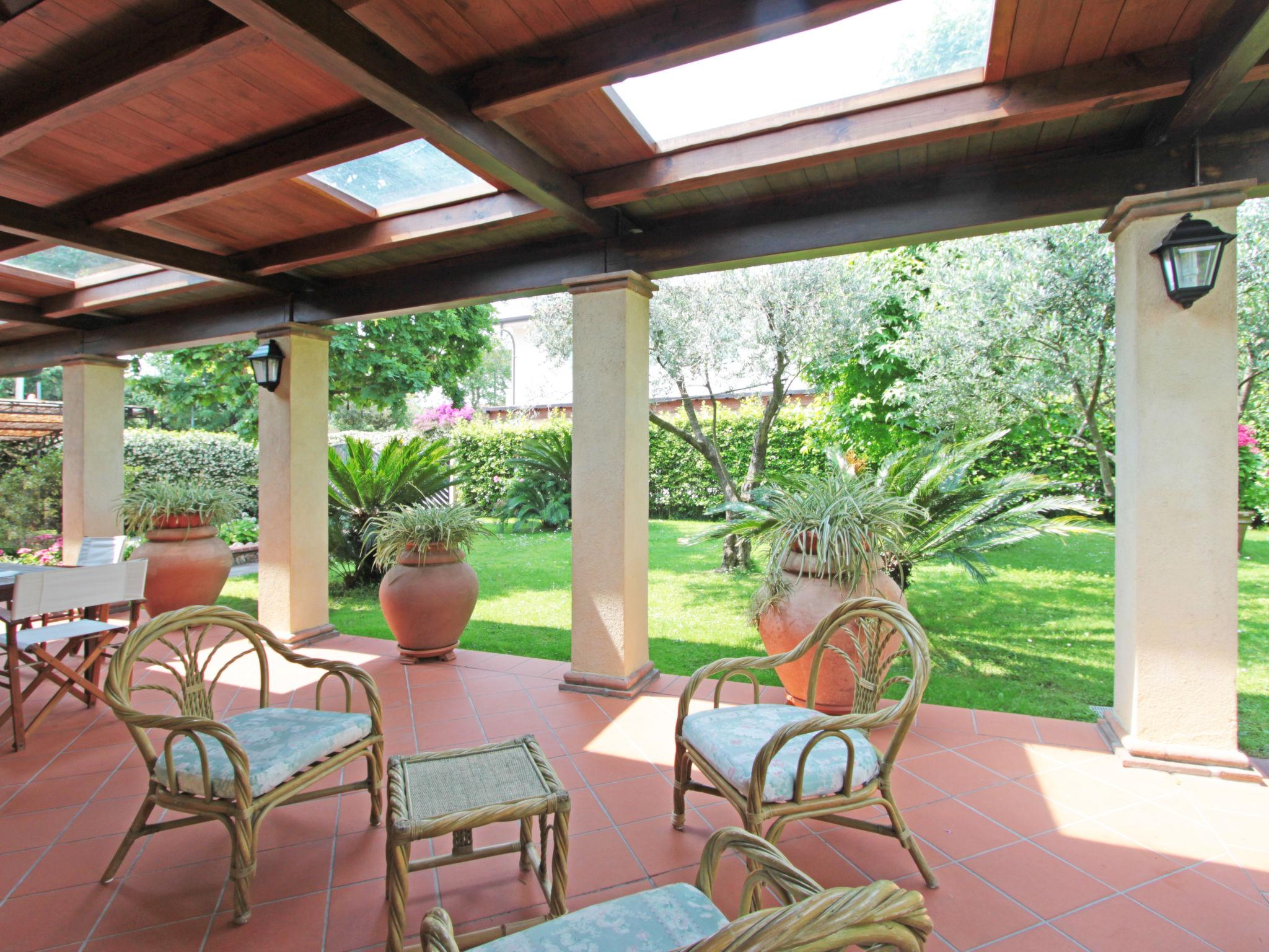 Photo 4 - 4 bedroom House in Forte dei Marmi with garden and sea view