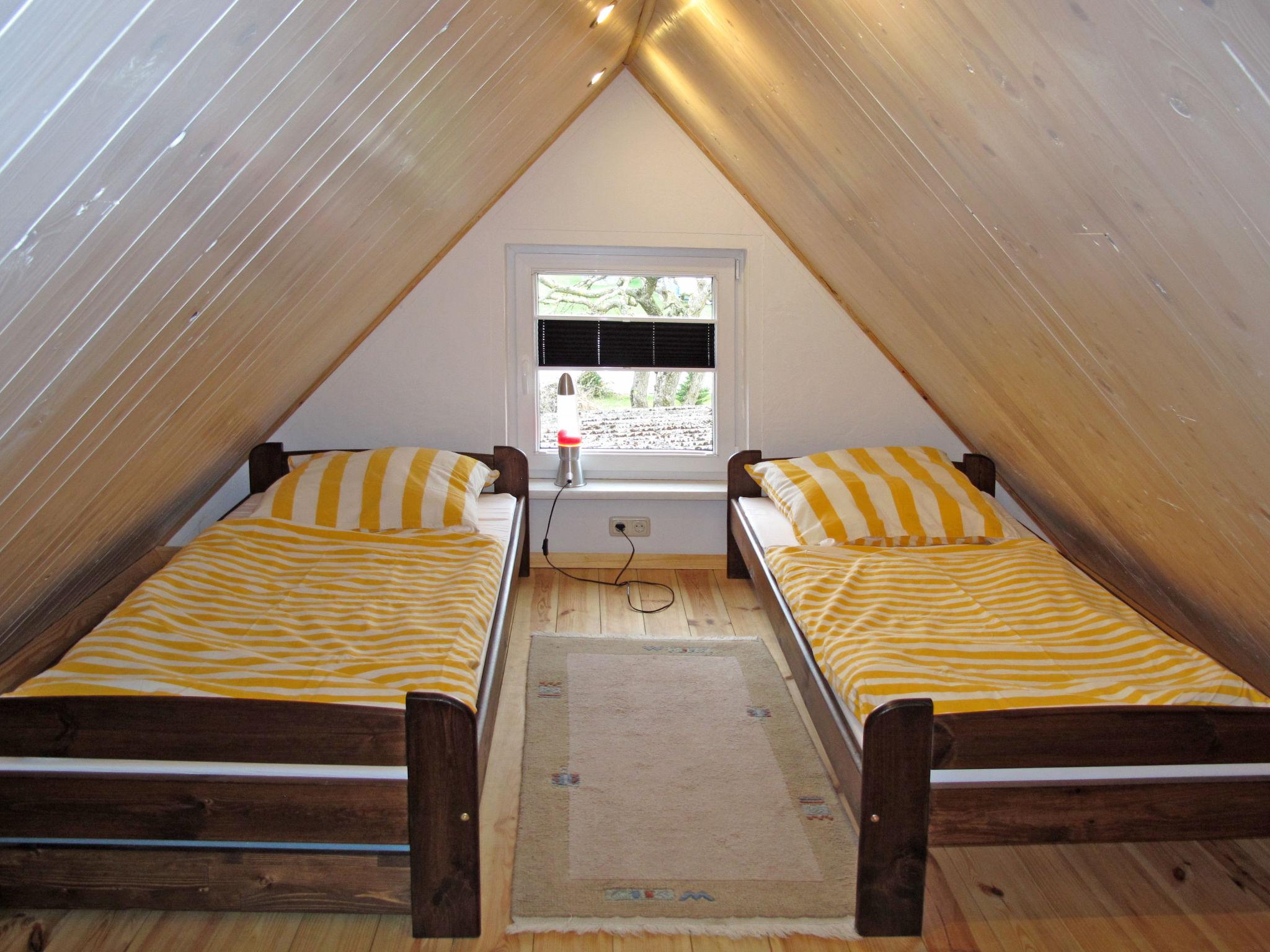 Foto 9 - Casa con 2 camere da letto a Züssow con giardino e vista mare