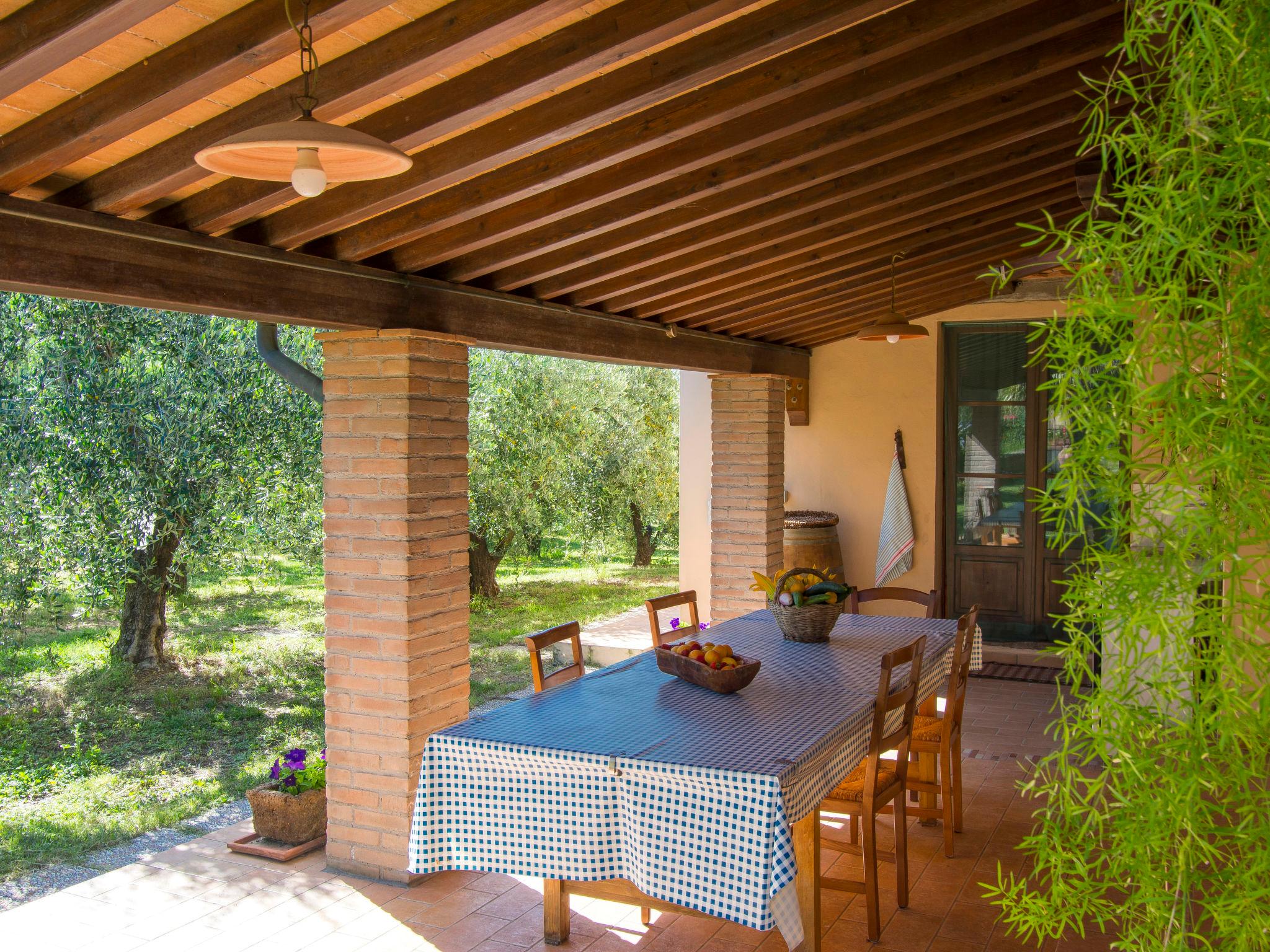 Photo 19 - 2 bedroom House in Cecina with private pool and garden