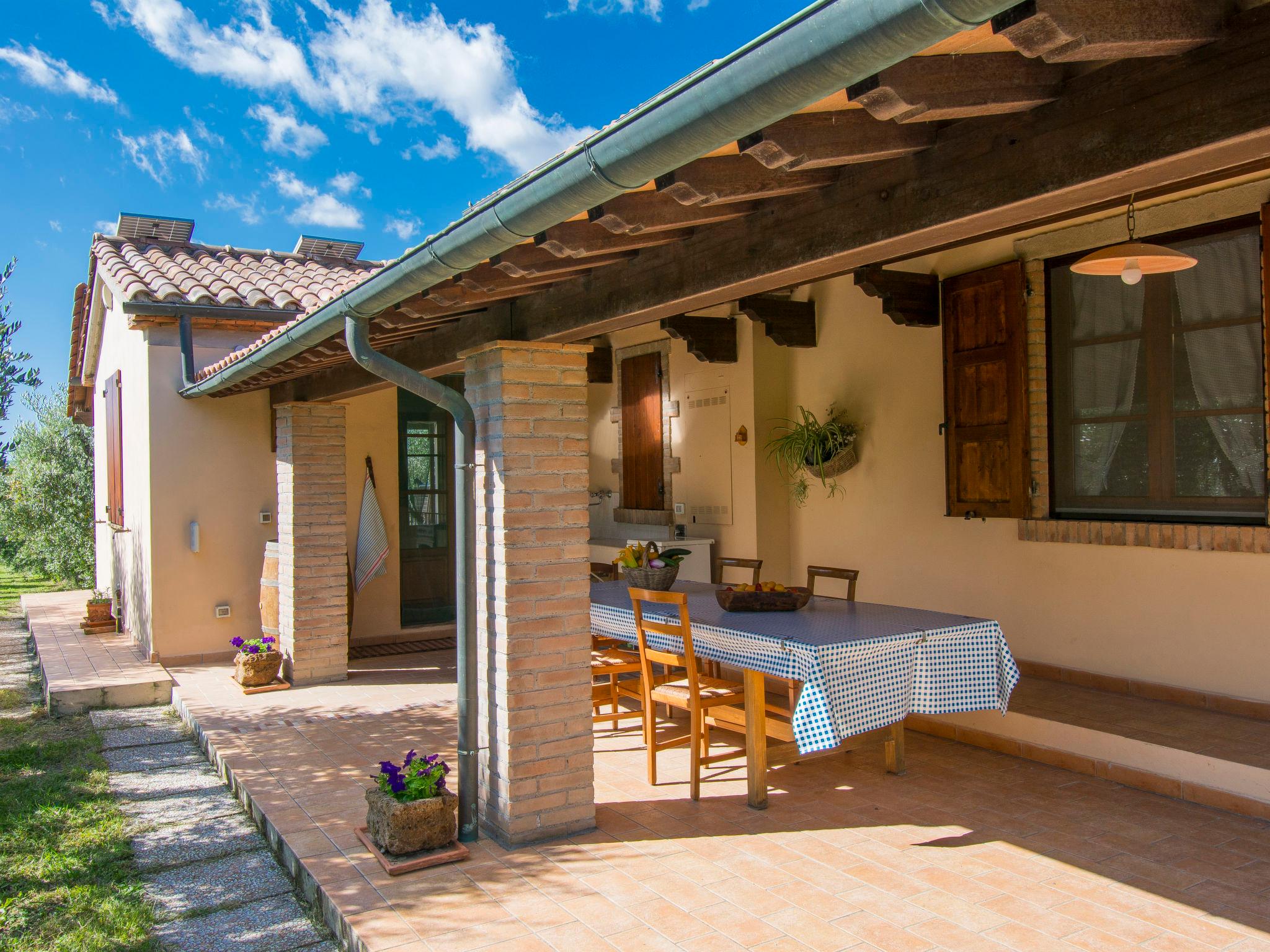 Foto 5 - Casa de 2 quartos em Cecina com piscina privada e vistas do mar