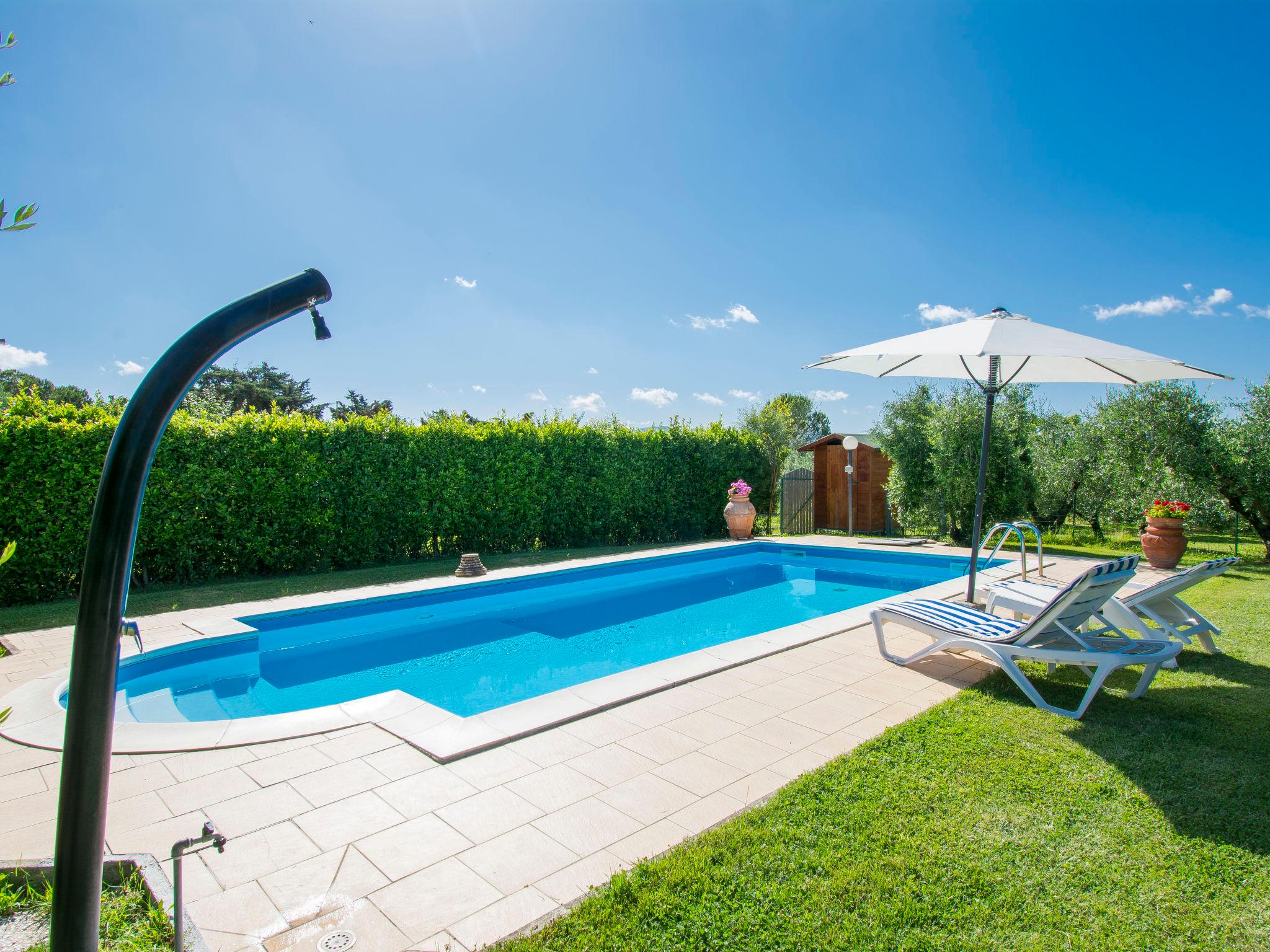 Foto 22 - Casa de 2 habitaciones en Cecina con piscina privada y vistas al mar