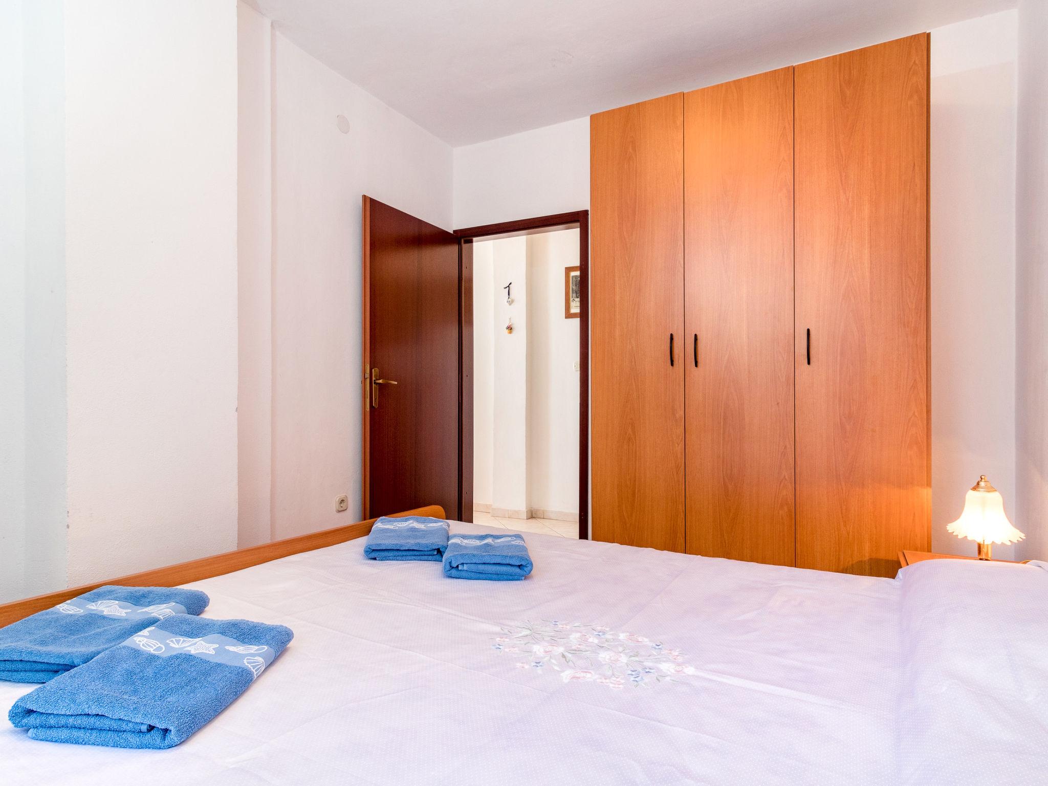 Foto 11 - Appartamento con 2 camere da letto a Labin con vista mare