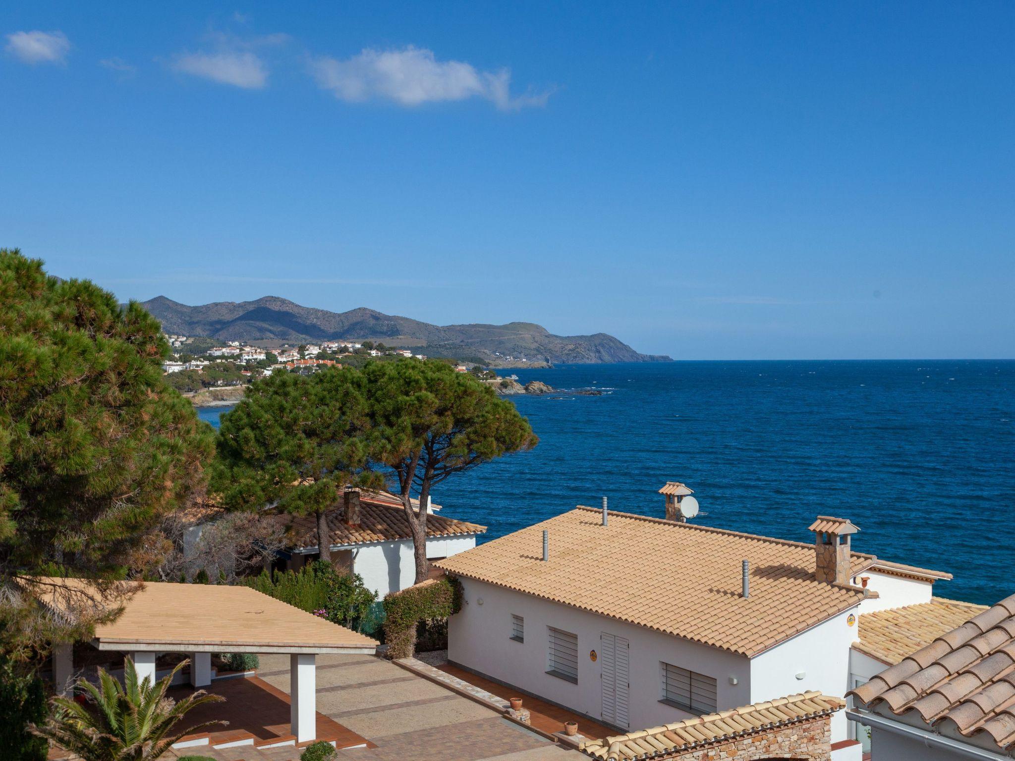 Foto 17 - Apartamento de 2 habitaciones en Llançà con terraza y vistas al mar