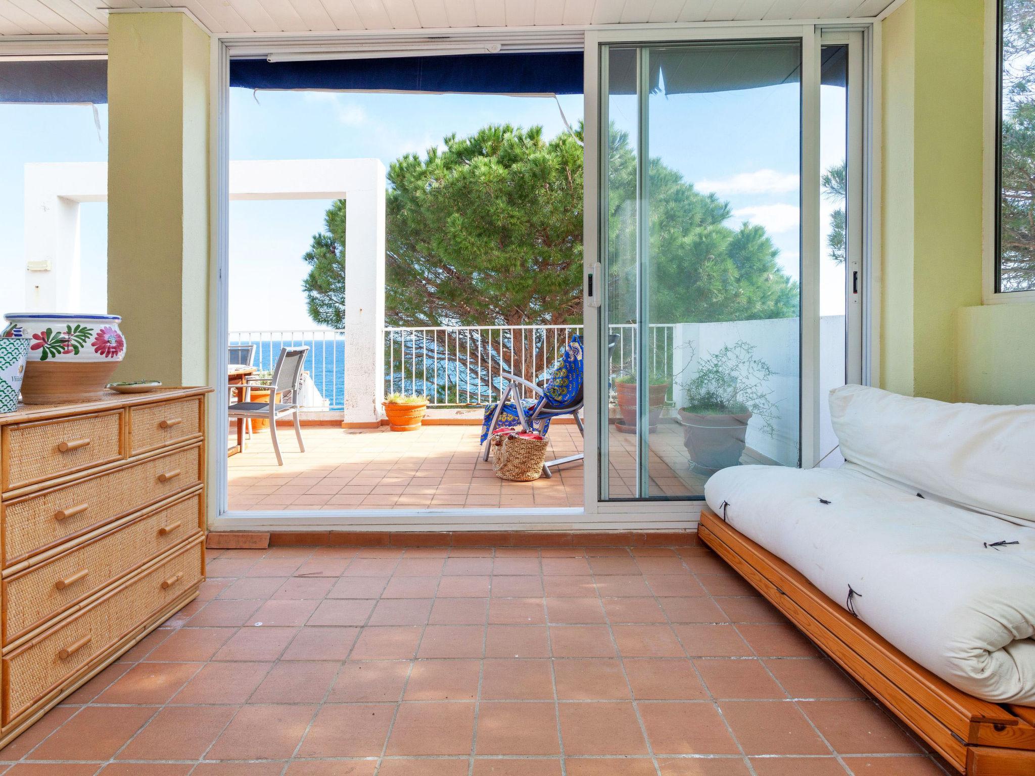 Foto 11 - Apartment mit 2 Schlafzimmern in Llançà mit terrasse und blick aufs meer