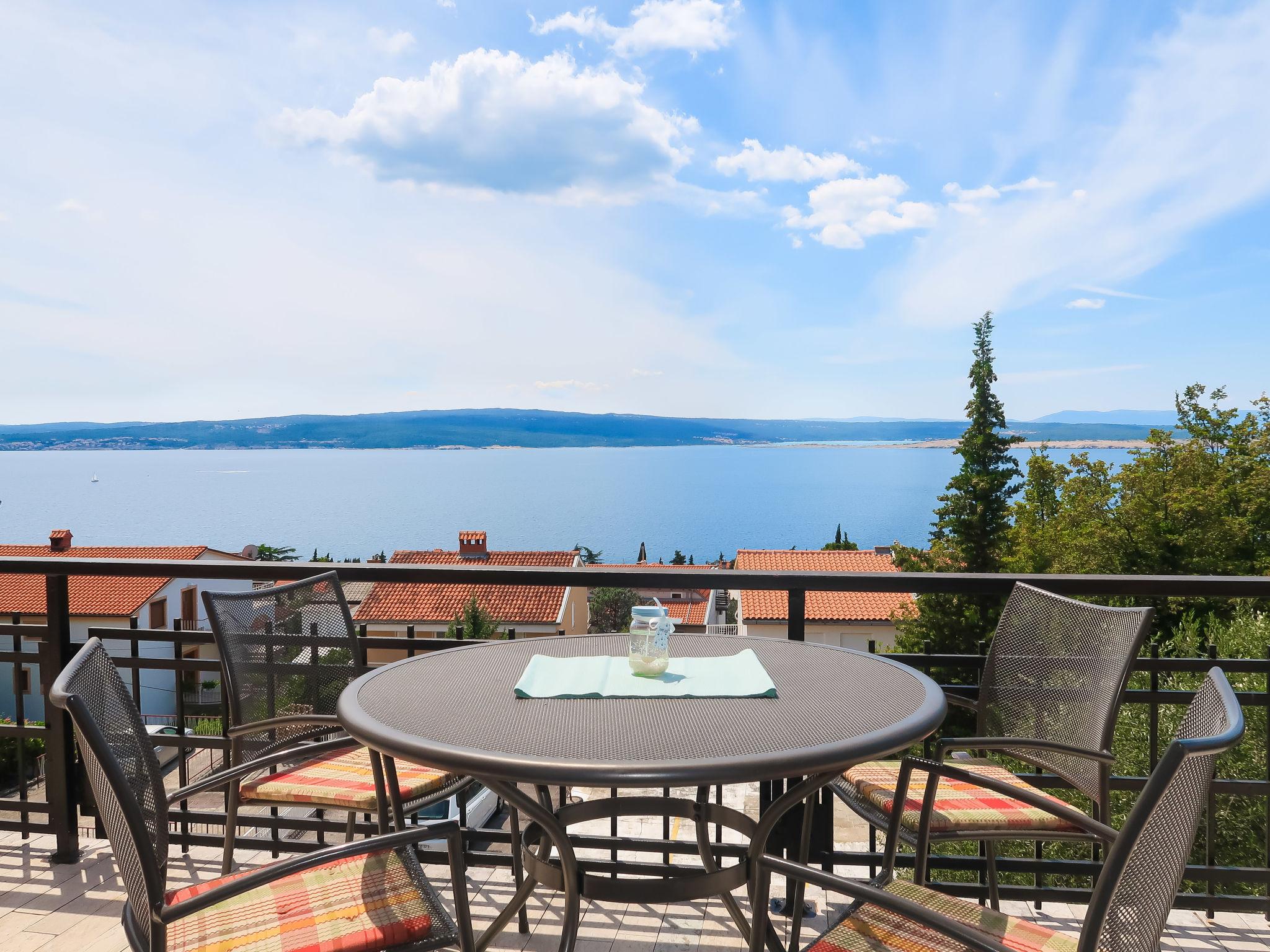 Photo 1 - Appartement de 2 chambres à Crikvenica avec terrasse et vues à la mer