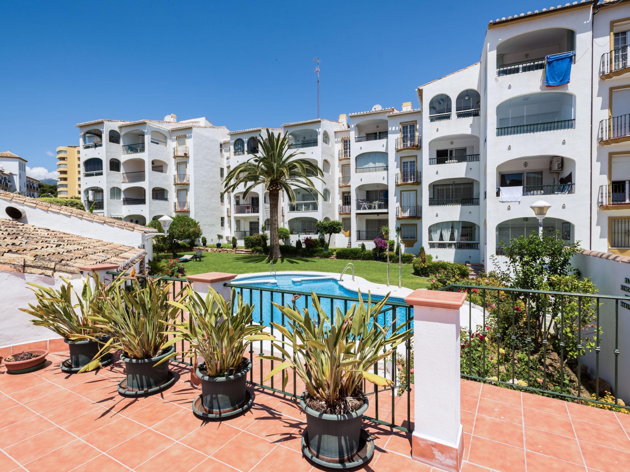 Foto 1 - Apartamento de 2 quartos em Torremolinos com piscina e vistas do mar