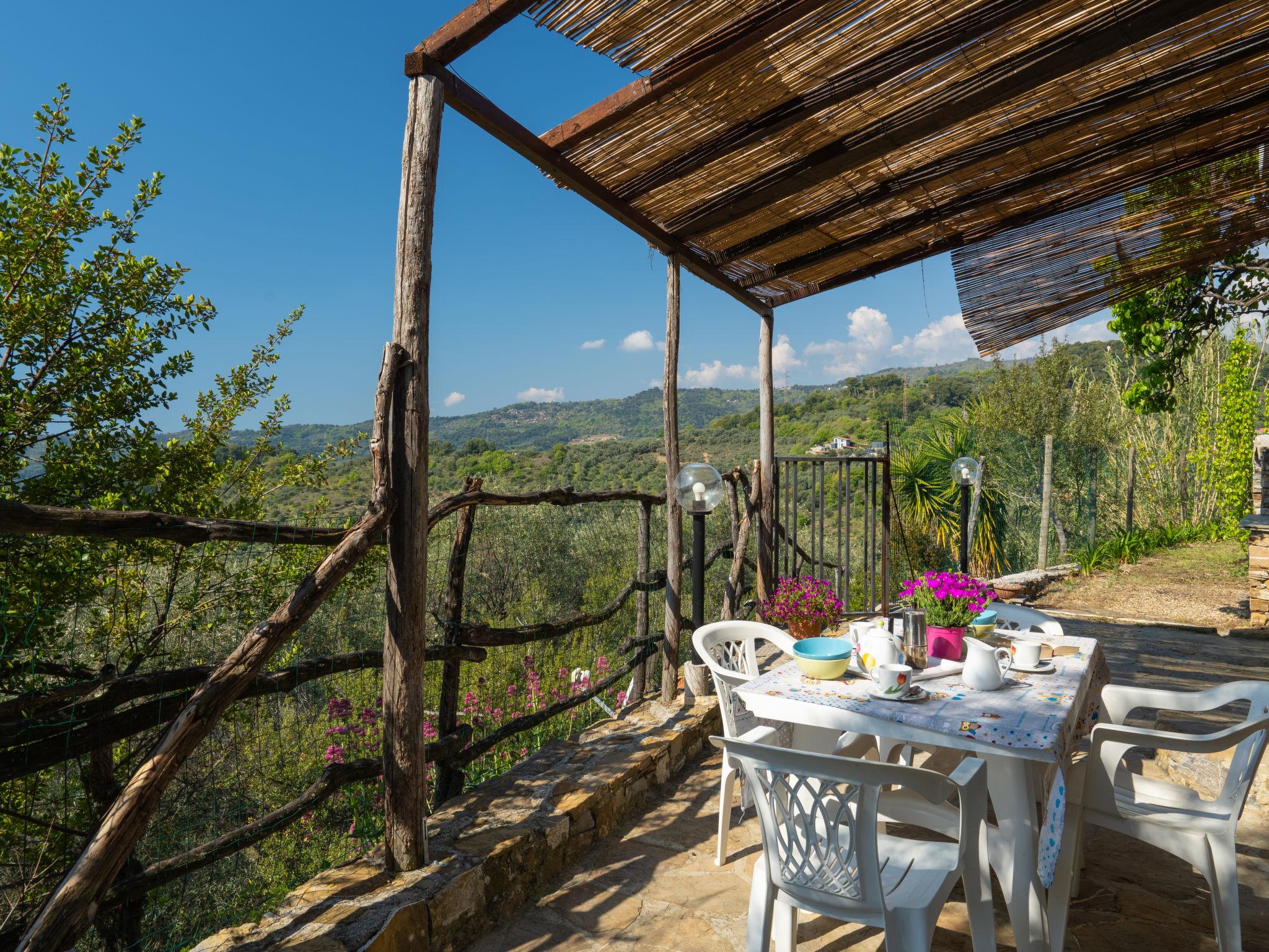 Photo 11 - Maison de 1 chambre à Diano San Pietro avec piscine privée et vues à la mer