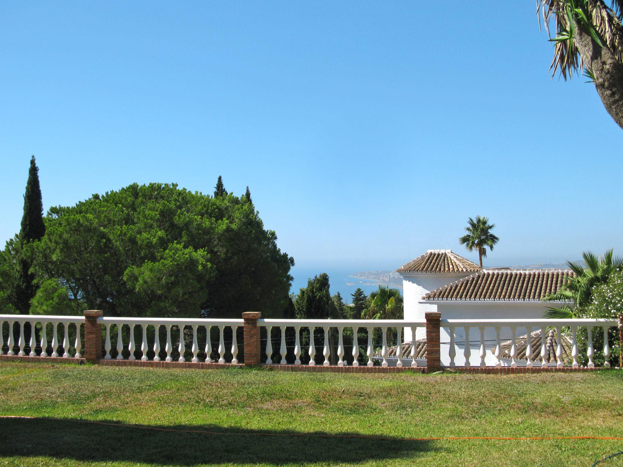 Foto 2 - Casa de 3 quartos em Benalmádena com piscina privada e vistas do mar
