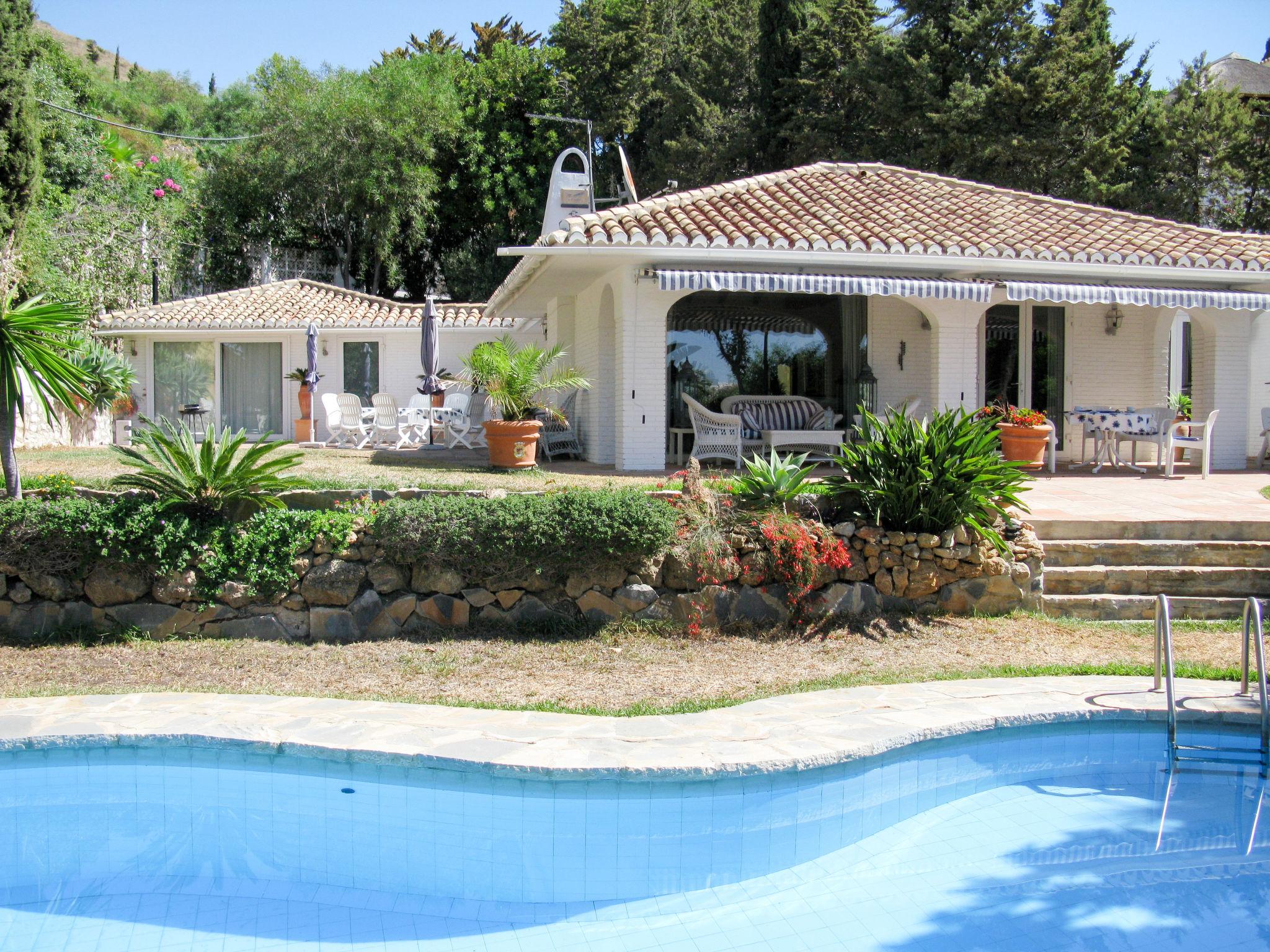 Foto 37 - Casa con 3 camere da letto a Benalmádena con piscina privata e vista mare