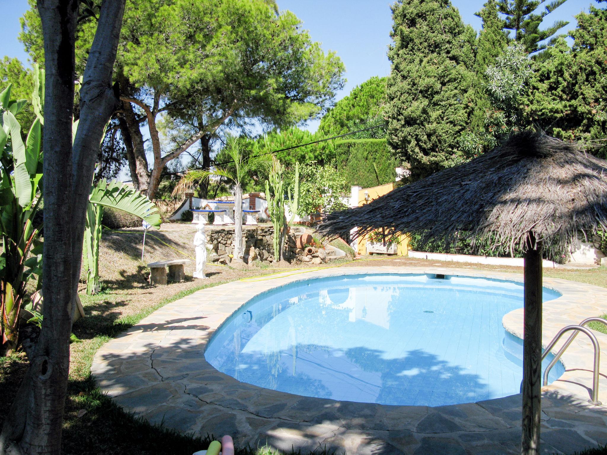 Foto 35 - Casa con 3 camere da letto a Benalmádena con piscina privata e vista mare