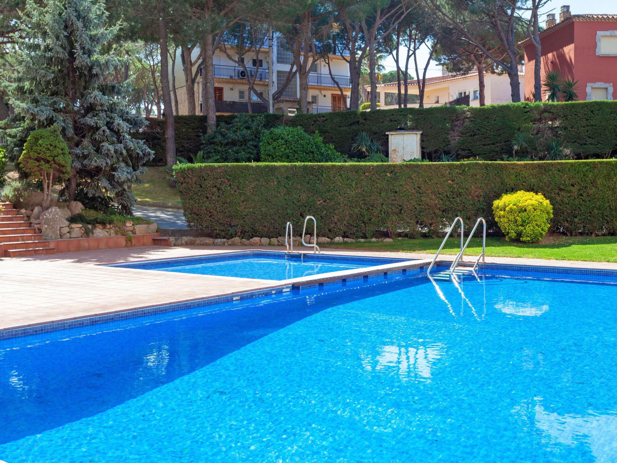 Foto 15 - Appartamento con 3 camere da letto a Castell-Platja d'Aro con piscina e vista mare