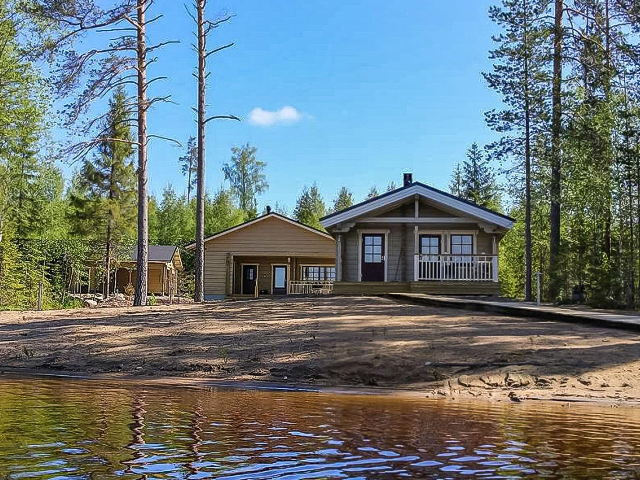 Foto 1 - Casa de 3 habitaciones en Pertunmaa con sauna