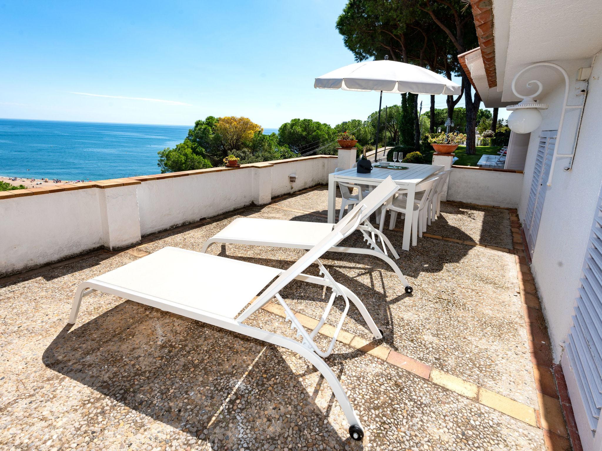 Photo 25 - Maison de 4 chambres à Sant Pol de Mar avec jardin et vues à la mer