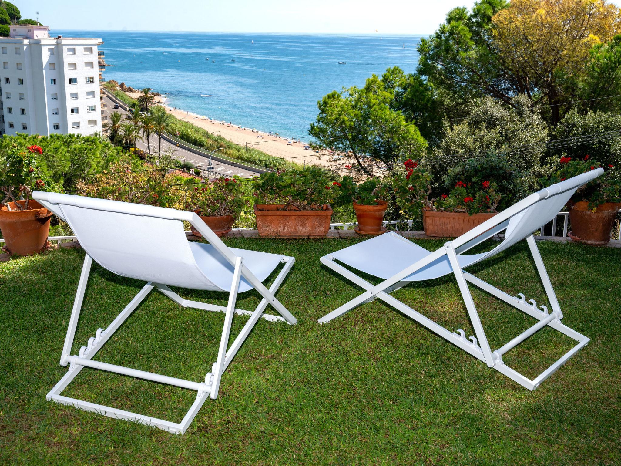 Foto 5 - Haus mit 4 Schlafzimmern in Sant Pol de Mar mit garten und blick aufs meer