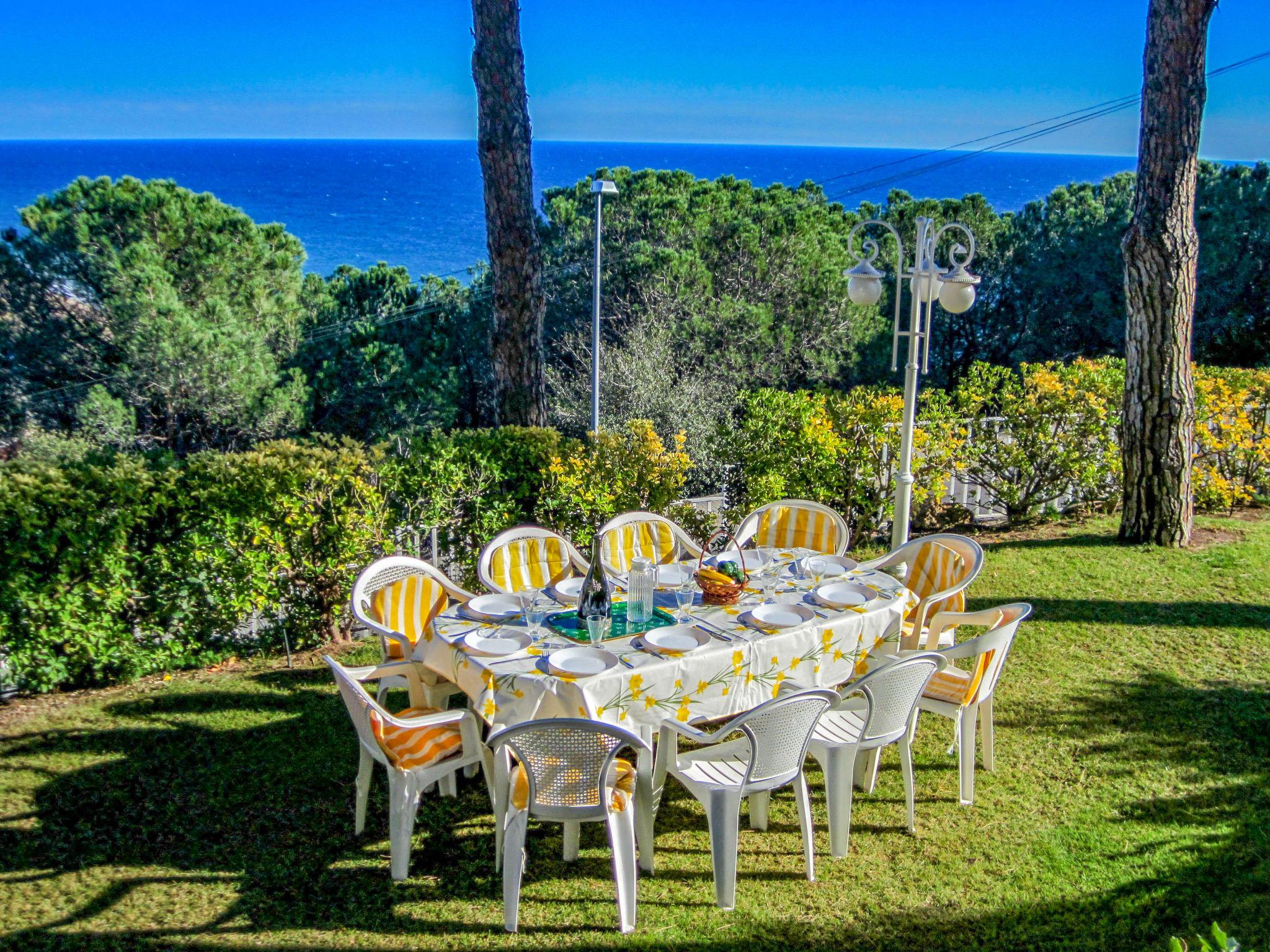 Foto 6 - Haus mit 4 Schlafzimmern in Sant Pol de Mar mit garten und blick aufs meer