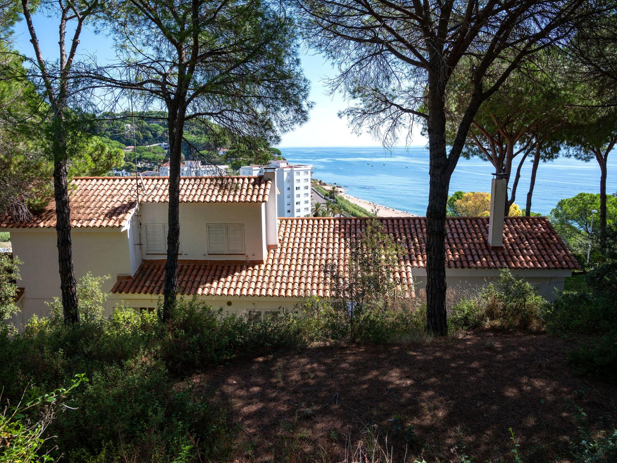 Foto 33 - Haus mit 4 Schlafzimmern in Sant Pol de Mar mit garten und blick aufs meer