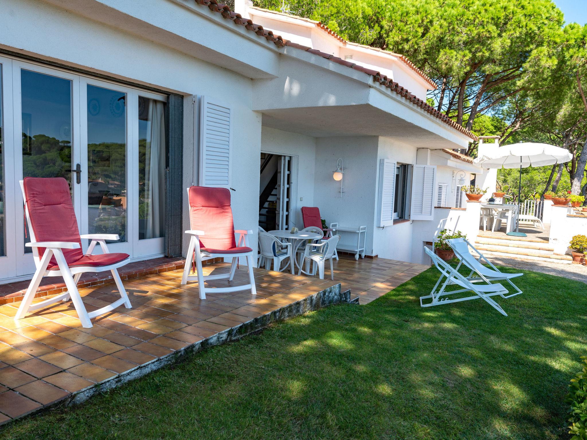 Photo 27 - Maison de 4 chambres à Sant Pol de Mar avec jardin et vues à la mer