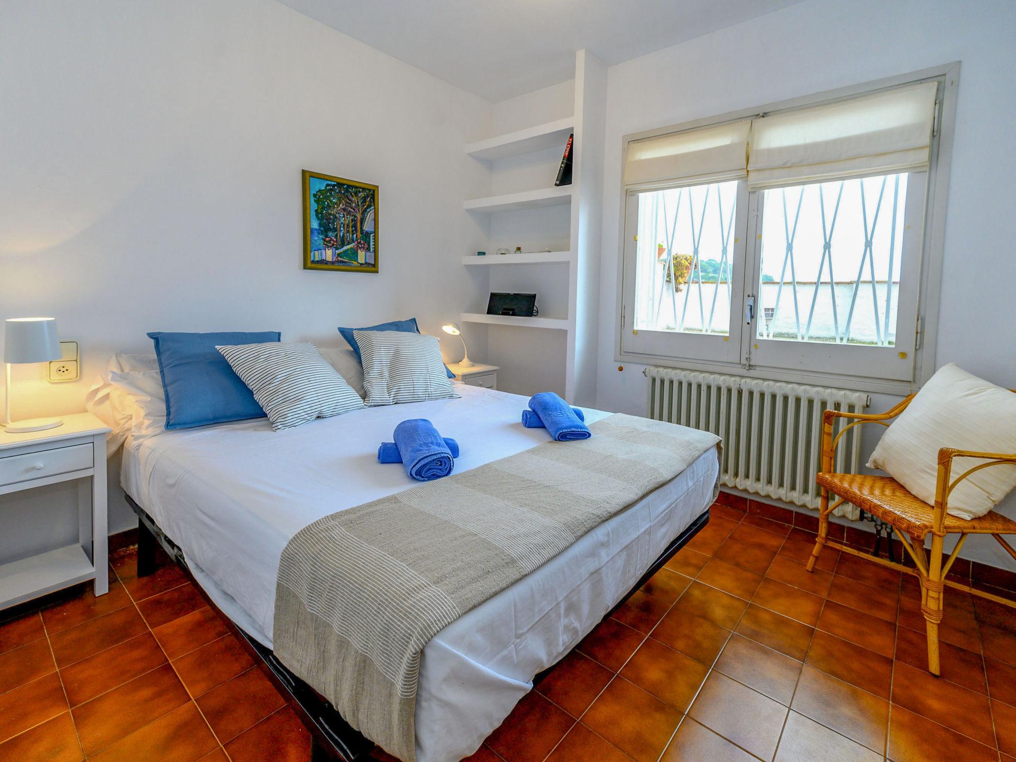 Foto 4 - Haus mit 4 Schlafzimmern in Sant Pol de Mar mit garten und blick aufs meer