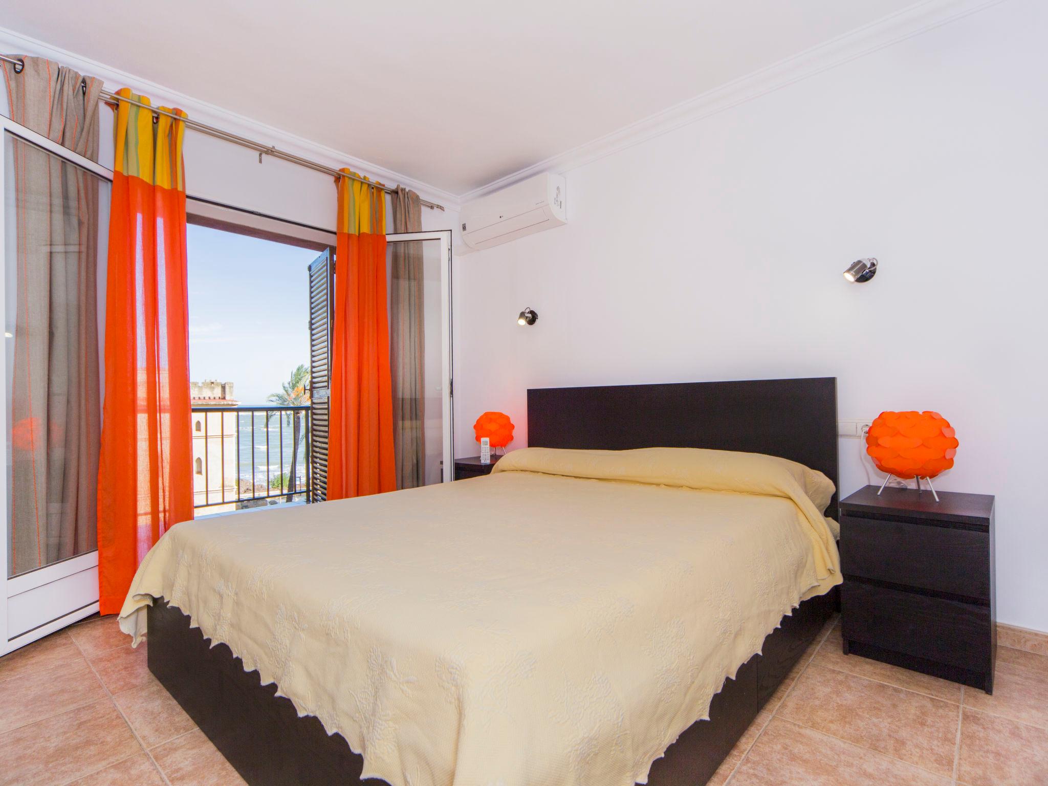 Foto 4 - Appartamento con 3 camere da letto a Dénia con giardino e vista mare