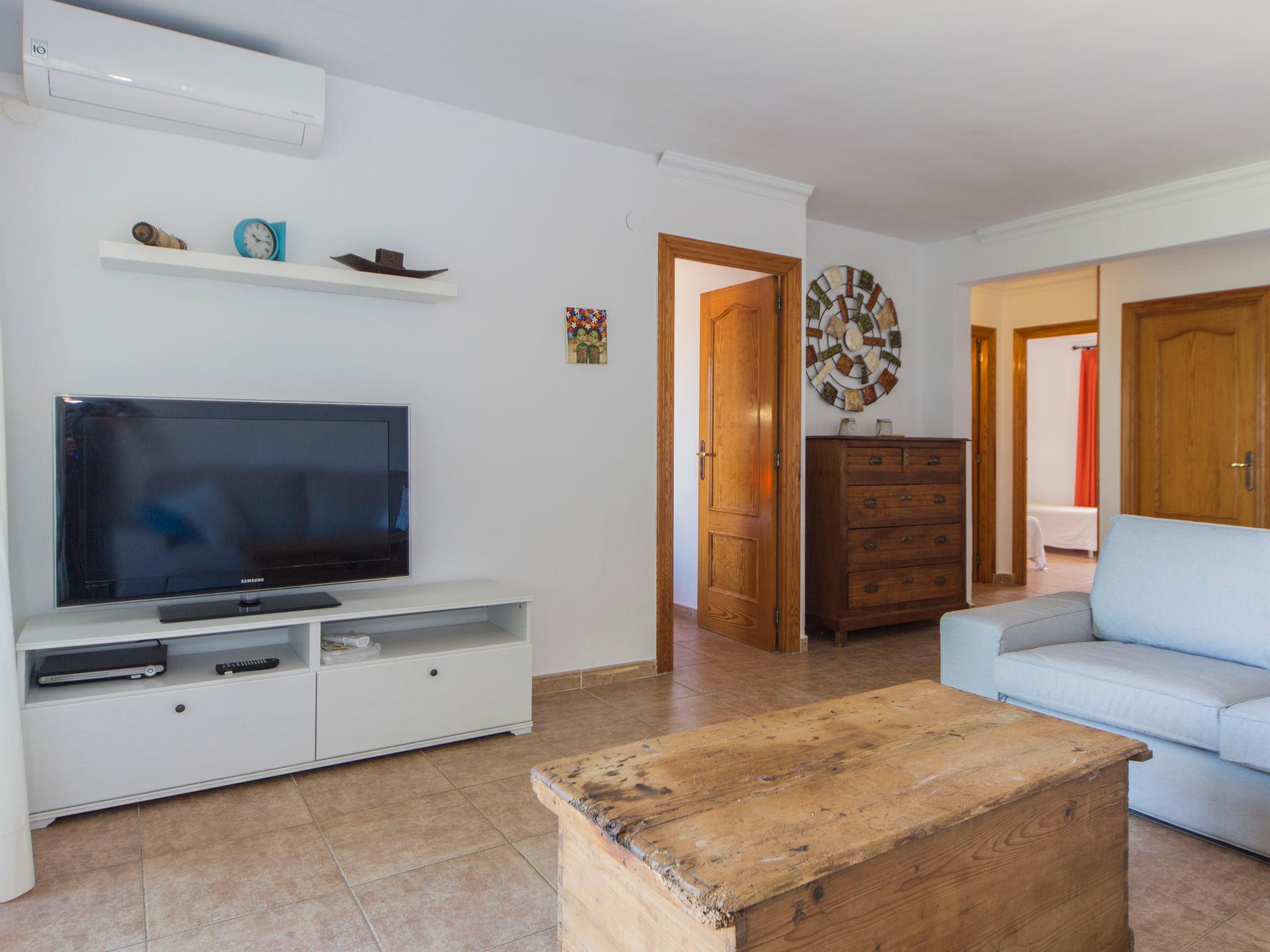 Photo 3 - 3 bedroom Apartment in Dénia with garden and terrace