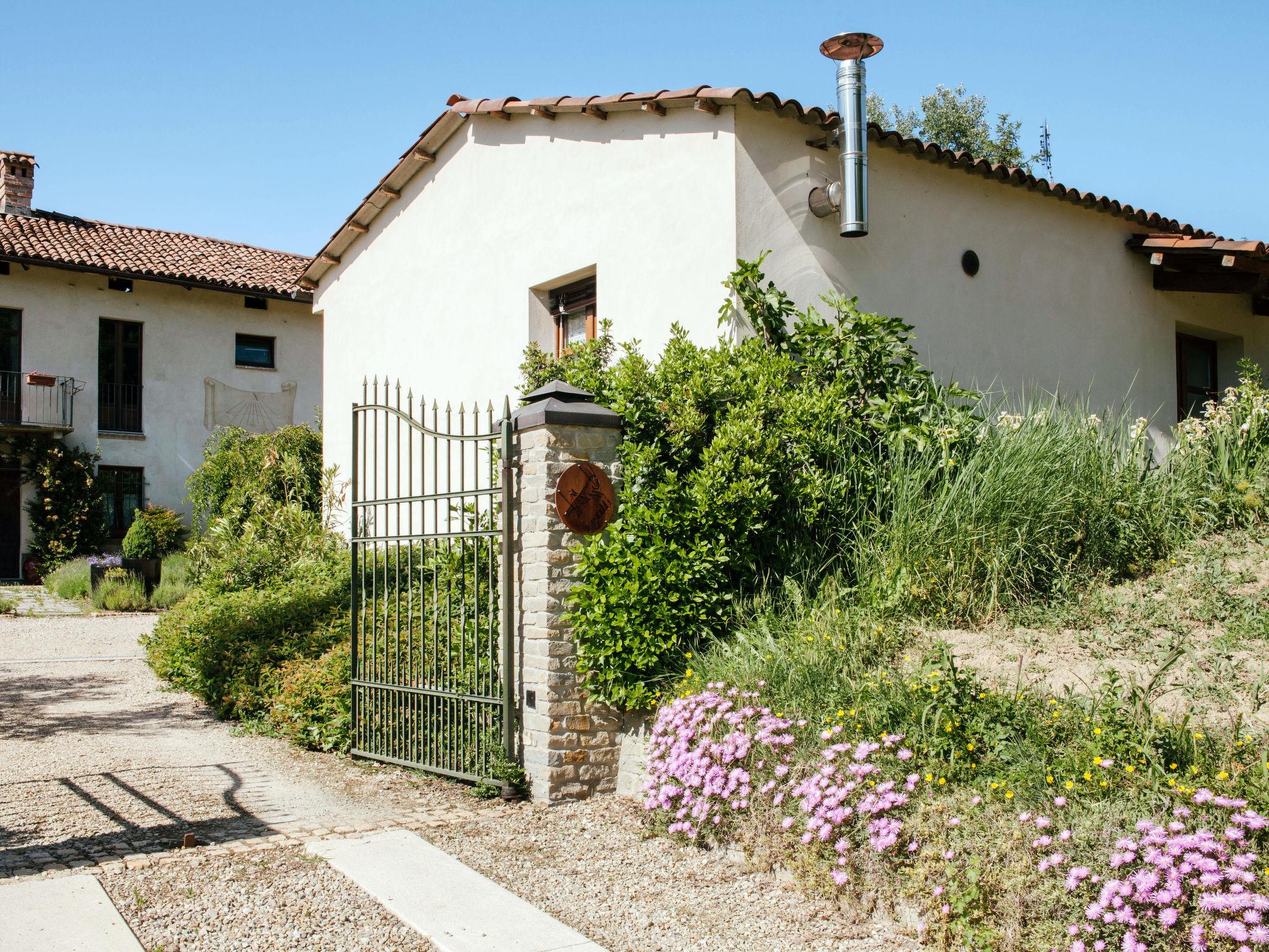 Foto 6 - Casa de 1 quarto em Castagnole delle Lanze com jardim e terraço