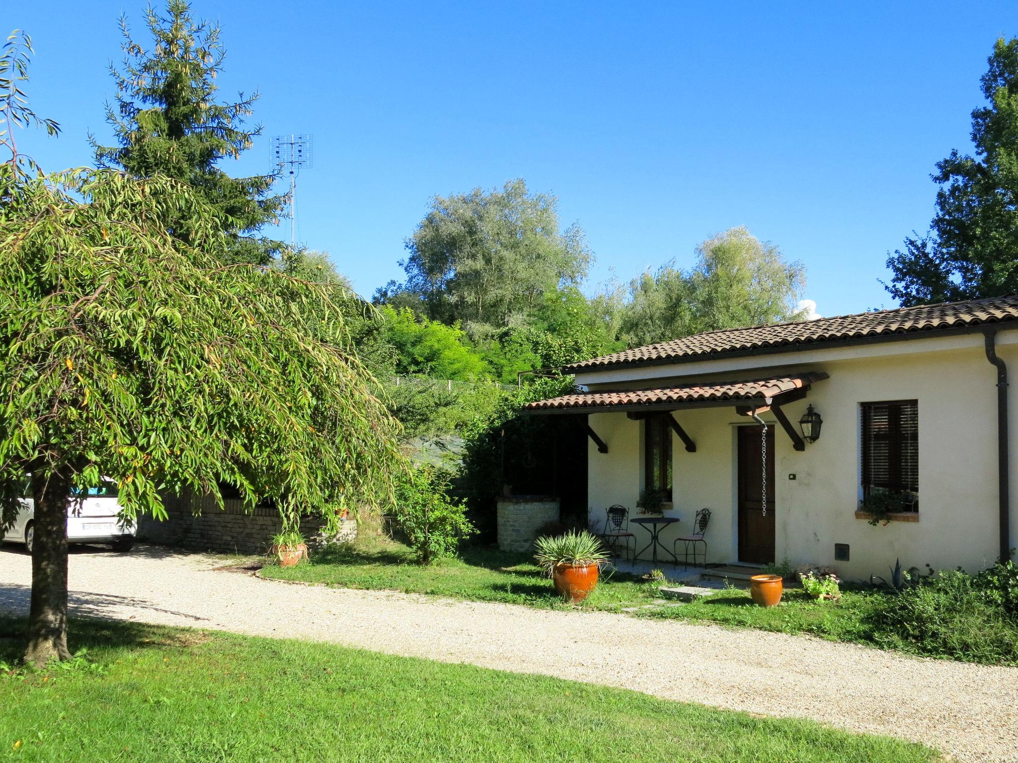 Foto 20 - Casa de 1 quarto em Castagnole delle Lanze com jardim e terraço