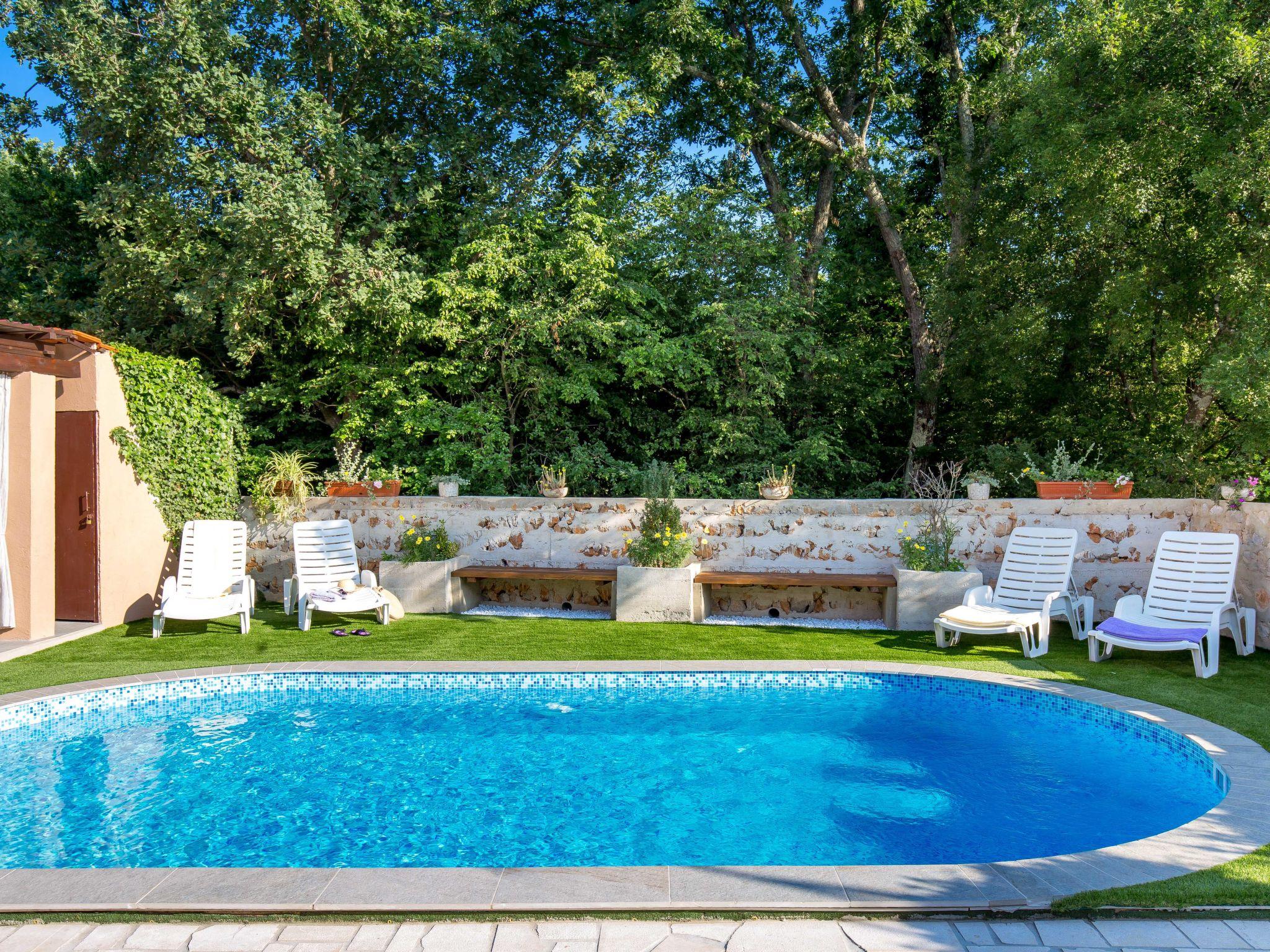 Photo 26 - Maison de 4 chambres à Dobrinj avec piscine privée et vues à la mer